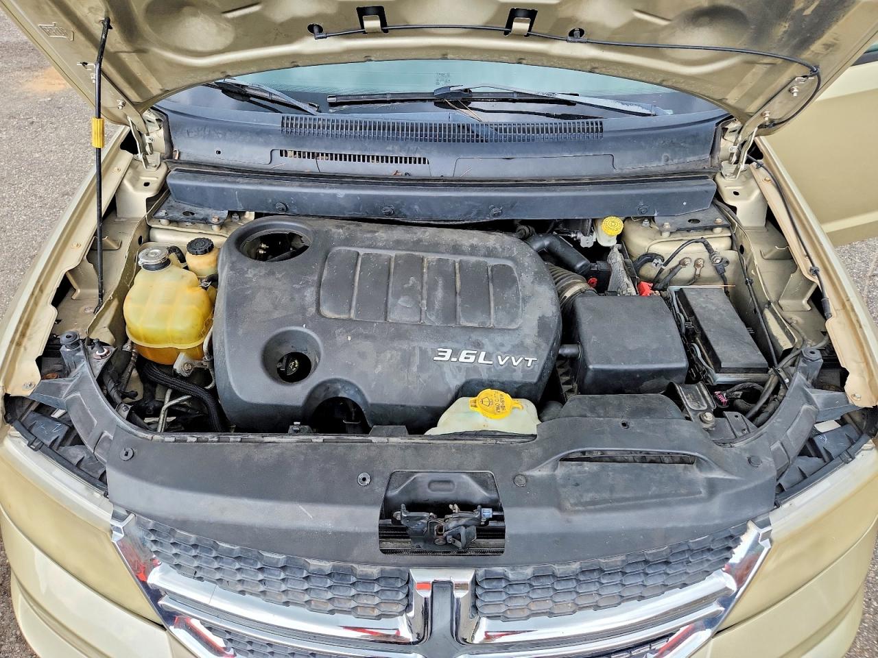 2011 Dodge Journey Lux Золотой vin: 3D4PG9FG3BT509981