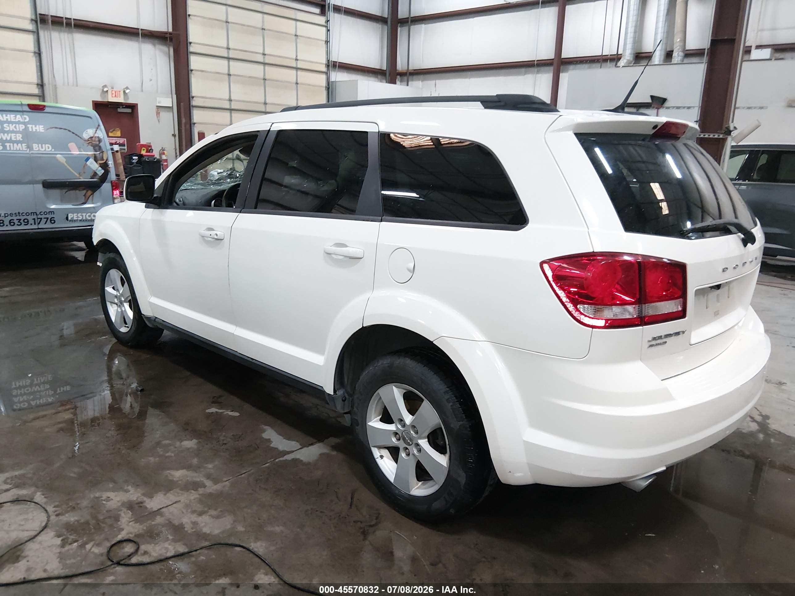 2011 Dodge Journey Mainstreet White vin: 3D4PH1FG2BT520873