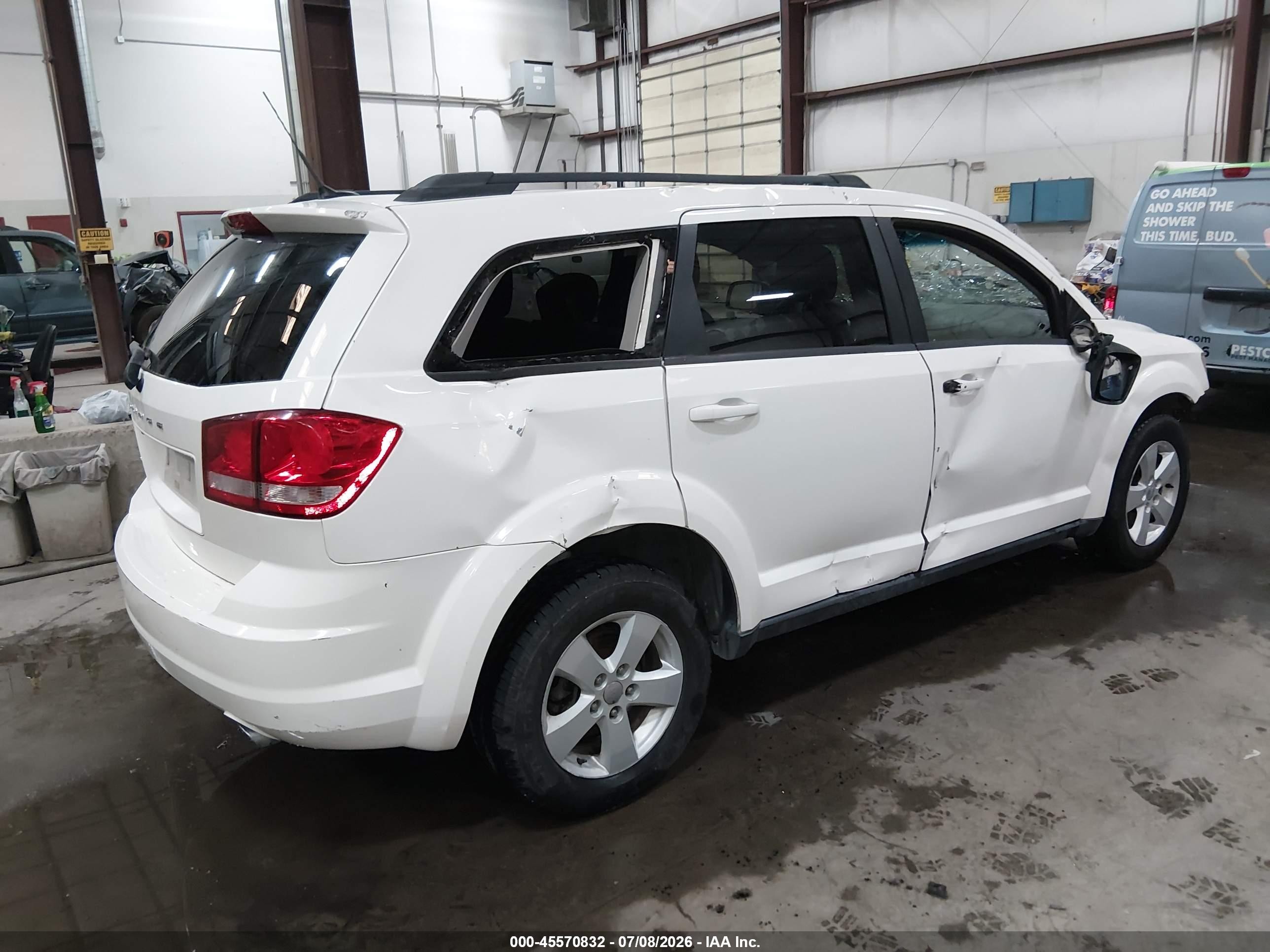 2011 Dodge Journey Mainstreet White vin: 3D4PH1FG2BT520873