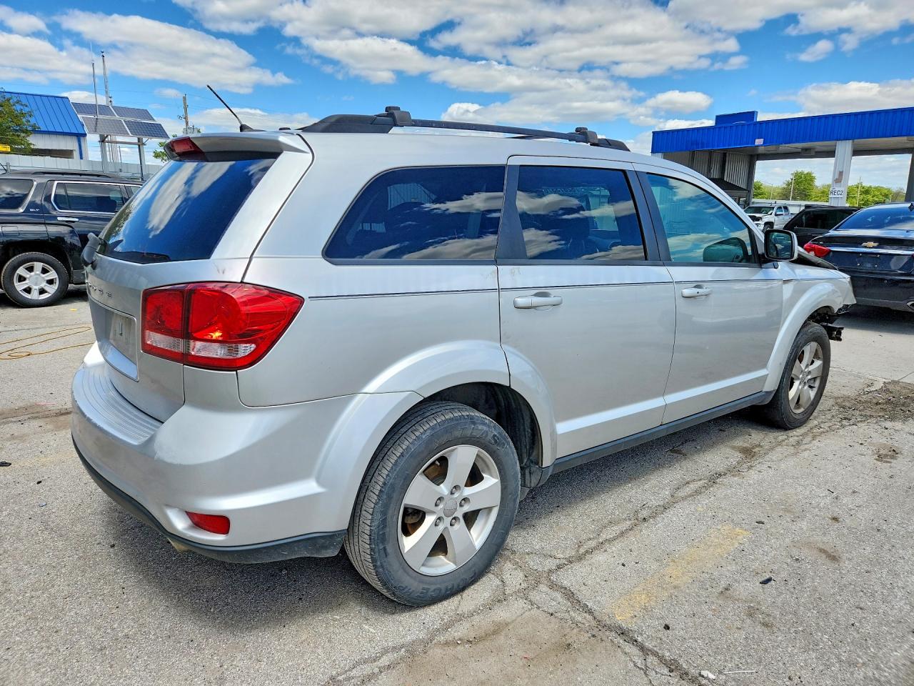 2011 Dodge Journey Mainstreet Silver vin: 3D4PH1FG2BT565442