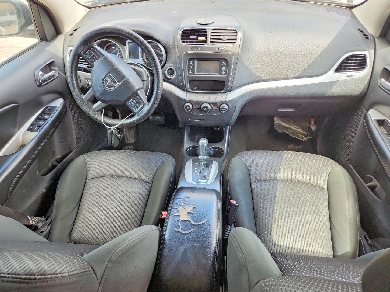 2011 Dodge Journey Mainstreet Silver vin: 3D4PH1FG2BT565442