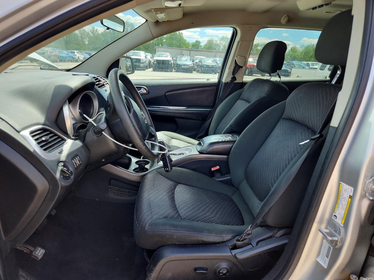 2011 Dodge Journey Mainstreet Silver vin: 3D4PH1FG2BT565442