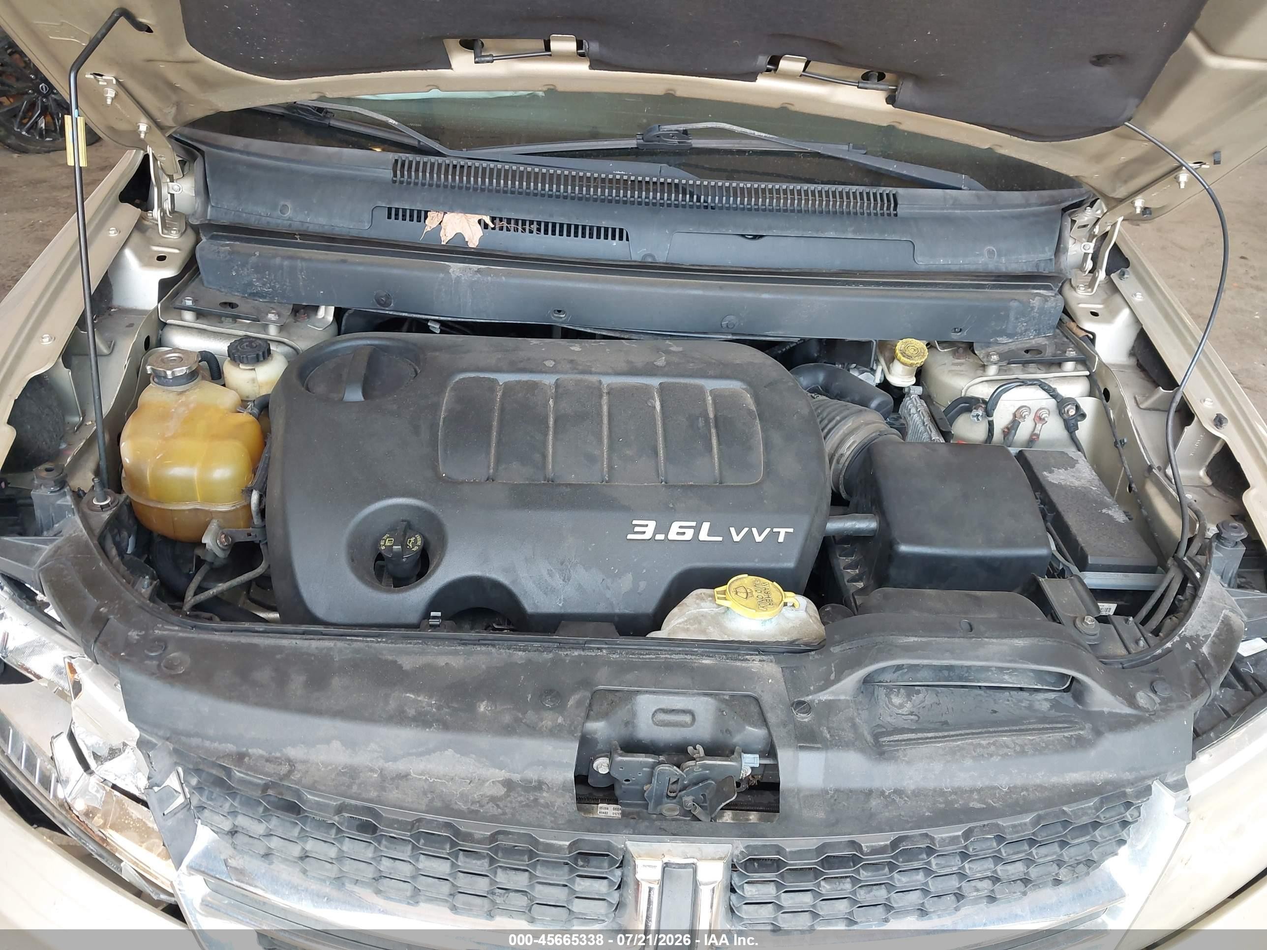 2011 Dodge Journey Mainstreet Золотой vin: 3D4PH1FG4BT518932