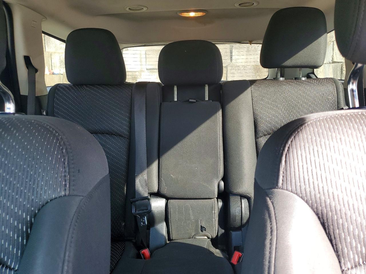 2011 Dodge Journey Mainstreet Желто-коричневый vin: 3D4PH1FG6BT561006