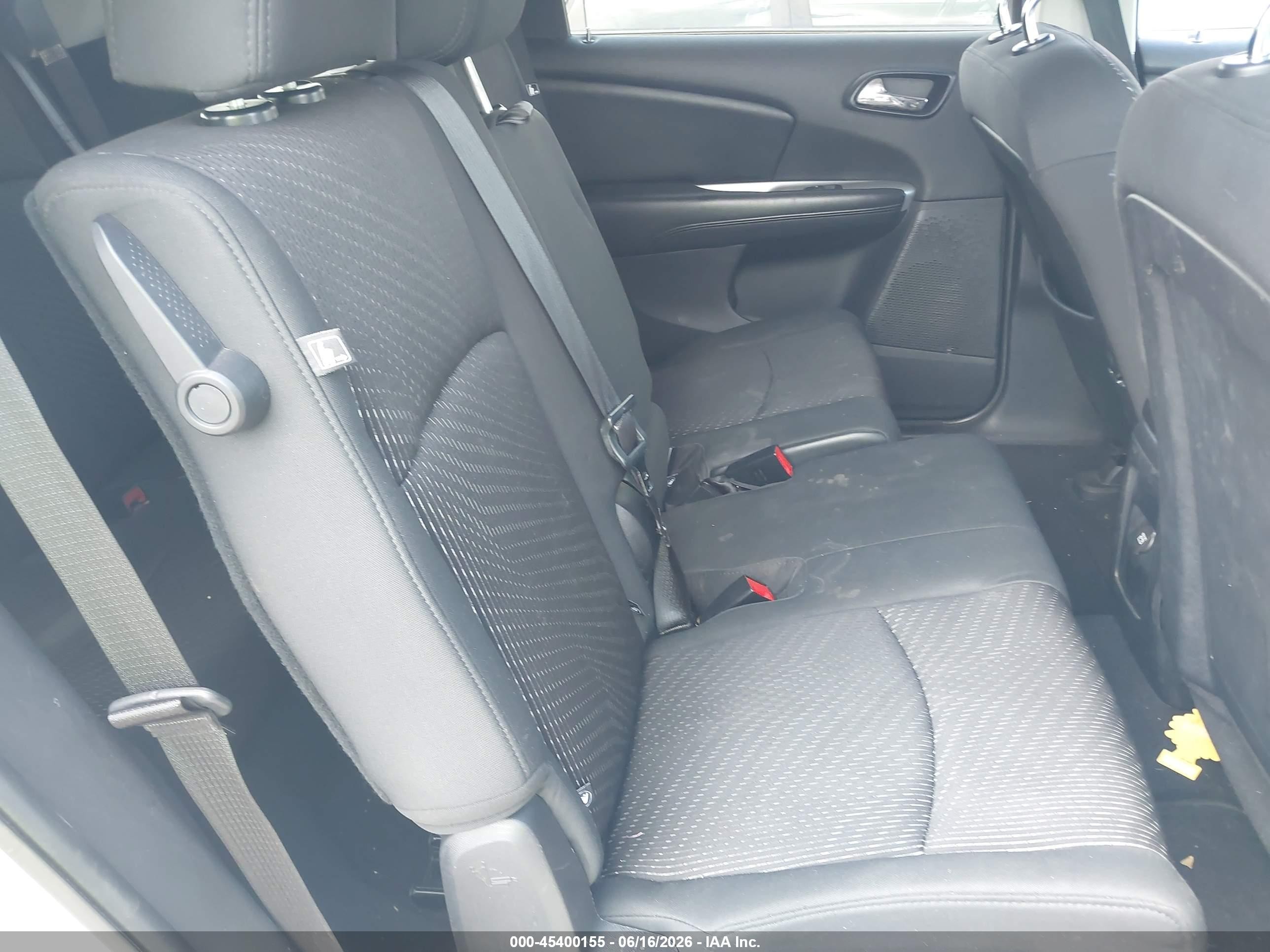 2011 Dodge Journey Mainstreet White vin: 3D4PH1FG9BT542823