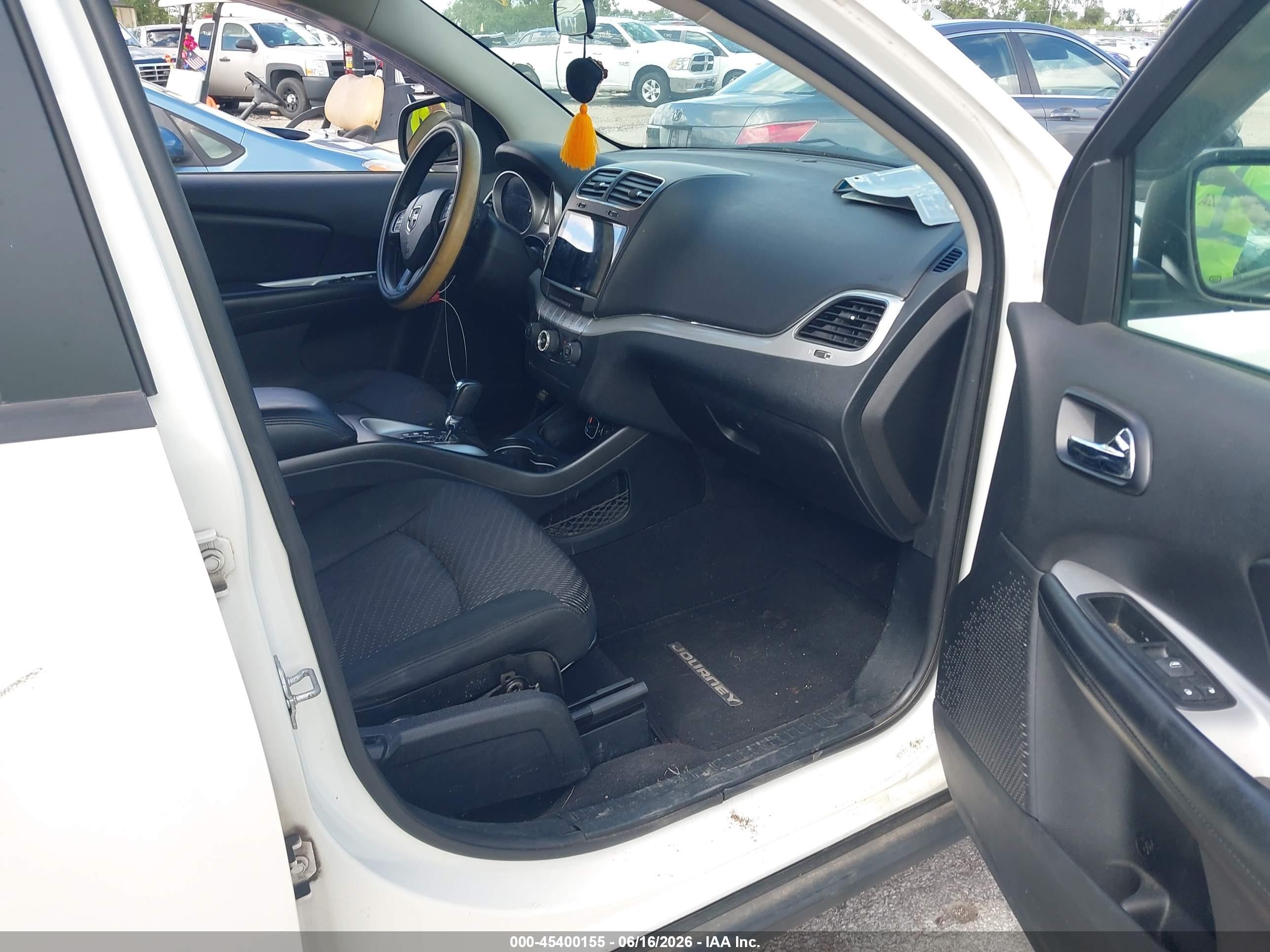 2011 Dodge Journey Mainstreet White vin: 3D4PH1FG9BT542823