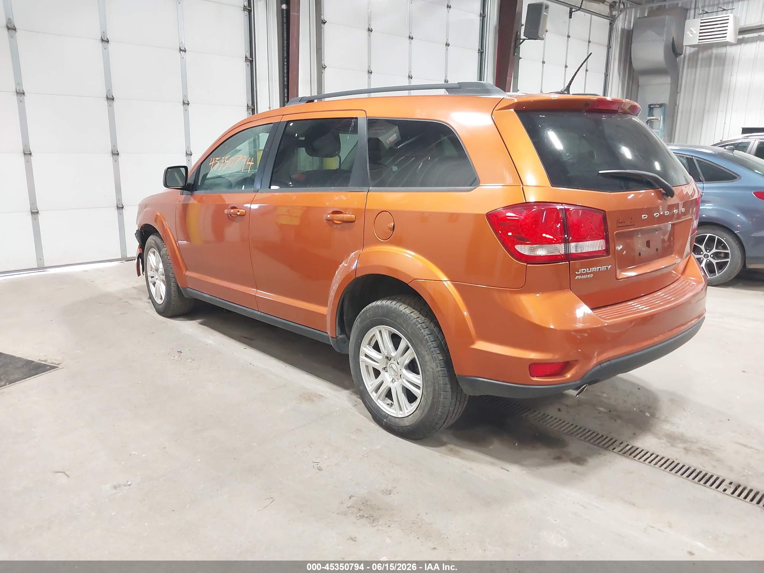 2011 Dodge Journey Mainstreet Orange vin: 3D4PH1FGOBT558327