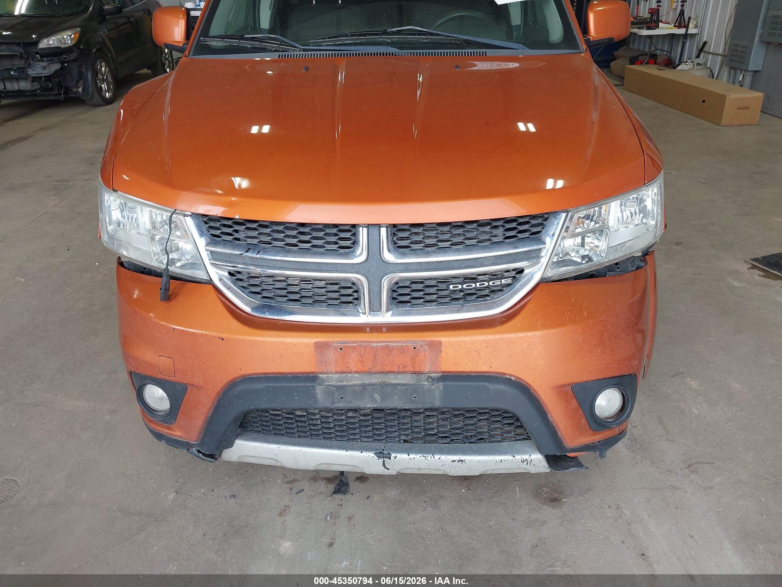 2011 Dodge Journey Mainstreet Orange vin: 3D4PH1FGOBT558327