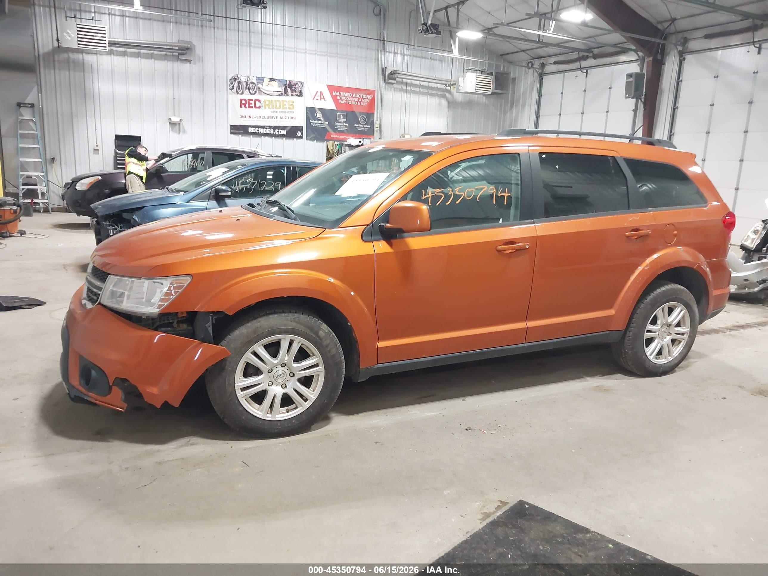 2011 Dodge Journey Mainstreet Orange vin: 3D4PH1FGOBT558327
