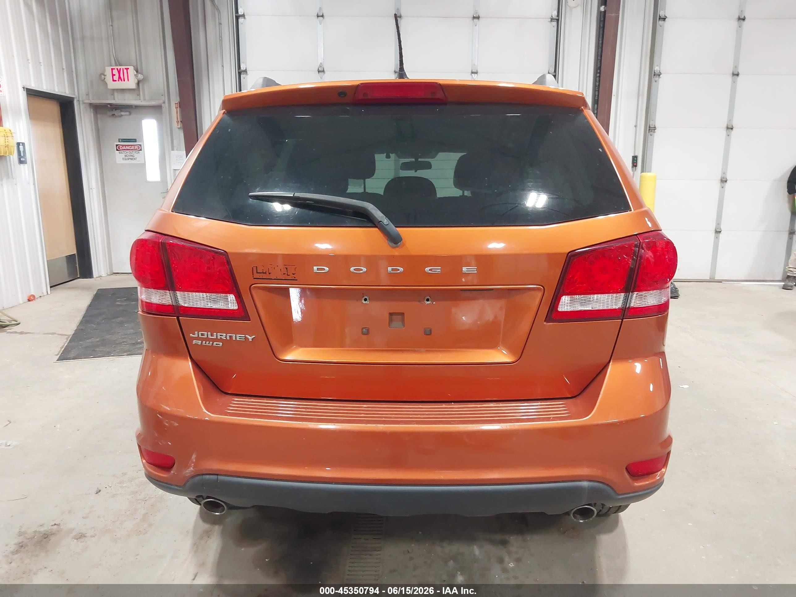 2011 Dodge Journey Mainstreet Orange vin: 3D4PH1FGOBT558327