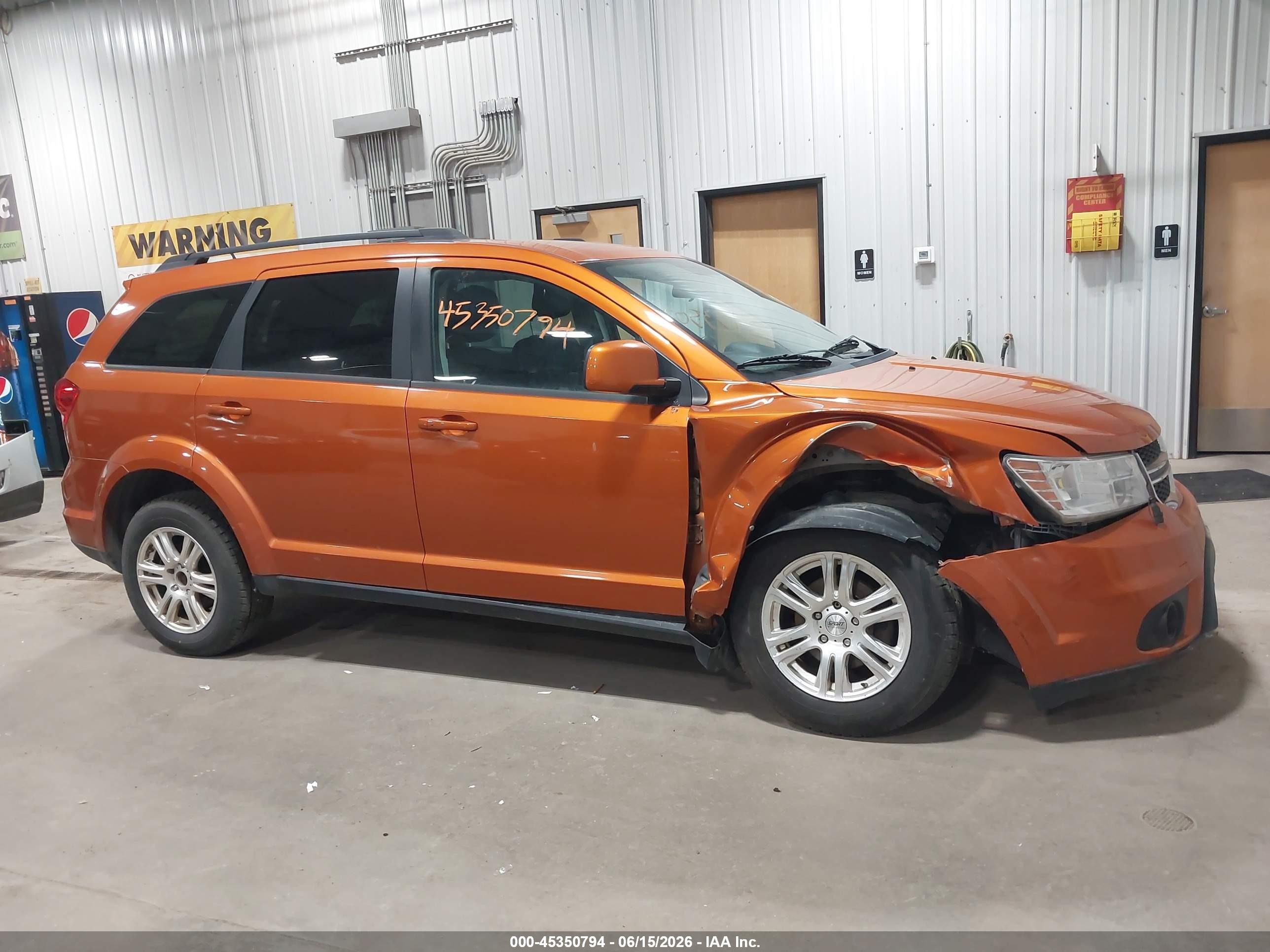 2011 Dodge Journey Mainstreet Orange vin: 3D4PH1FGOBT558327