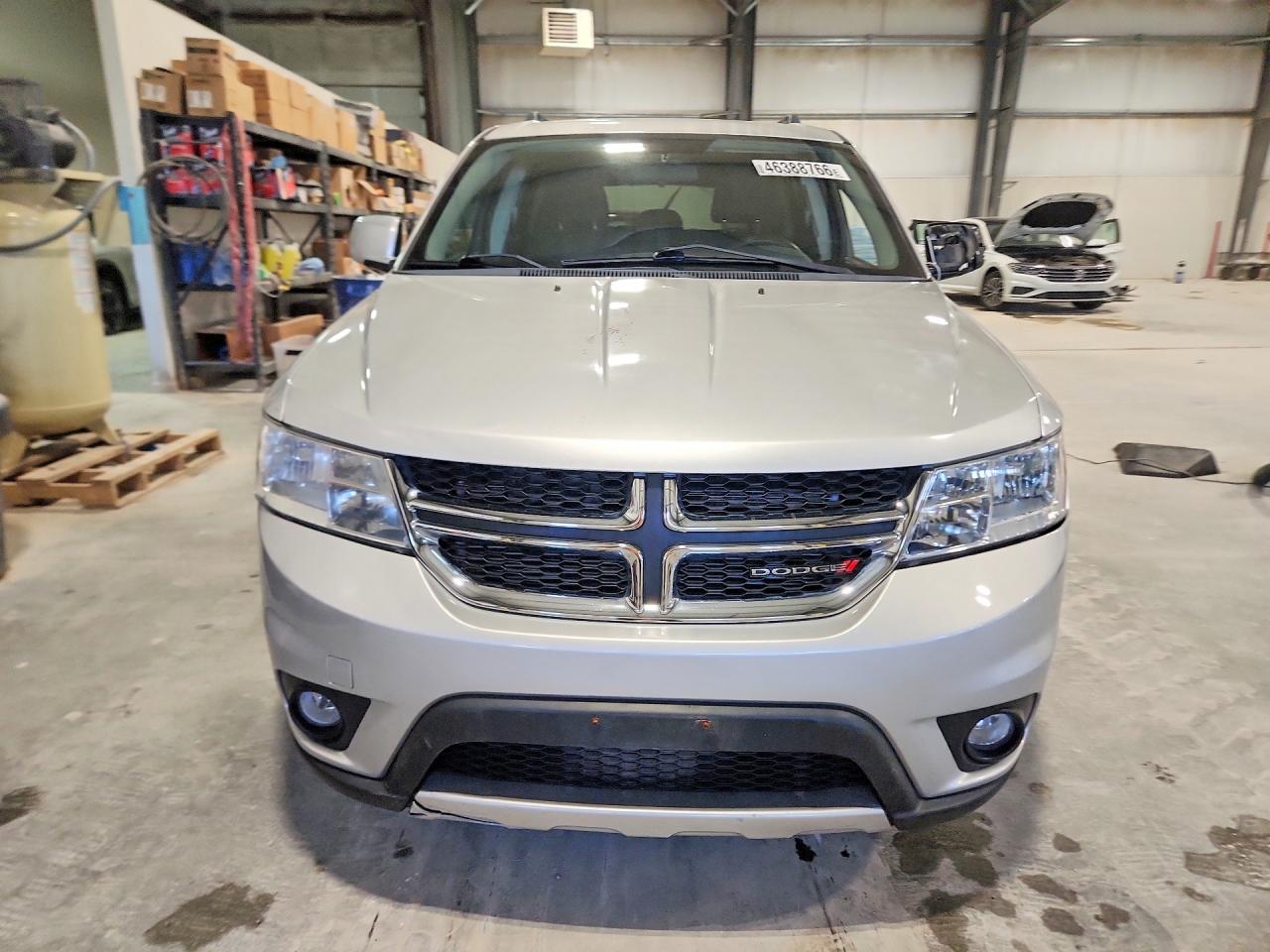 2011 Dodge Journey Mainstreet Silver vin: 3D4PH1FGXBT542846