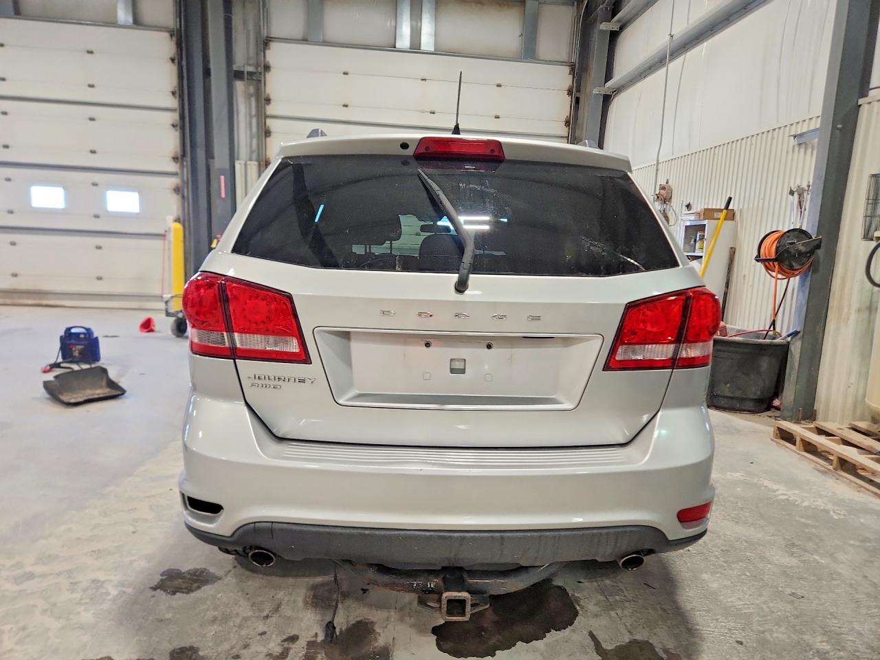 2011 Dodge Journey Mainstreet Silver vin: 3D4PH1FGXBT542846