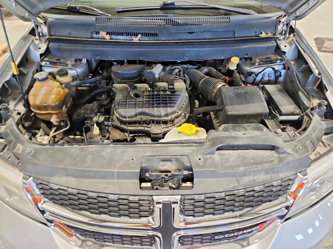 2011 Dodge Journey Mainstreet Silver vin: 3D4PH1FGXBT542846