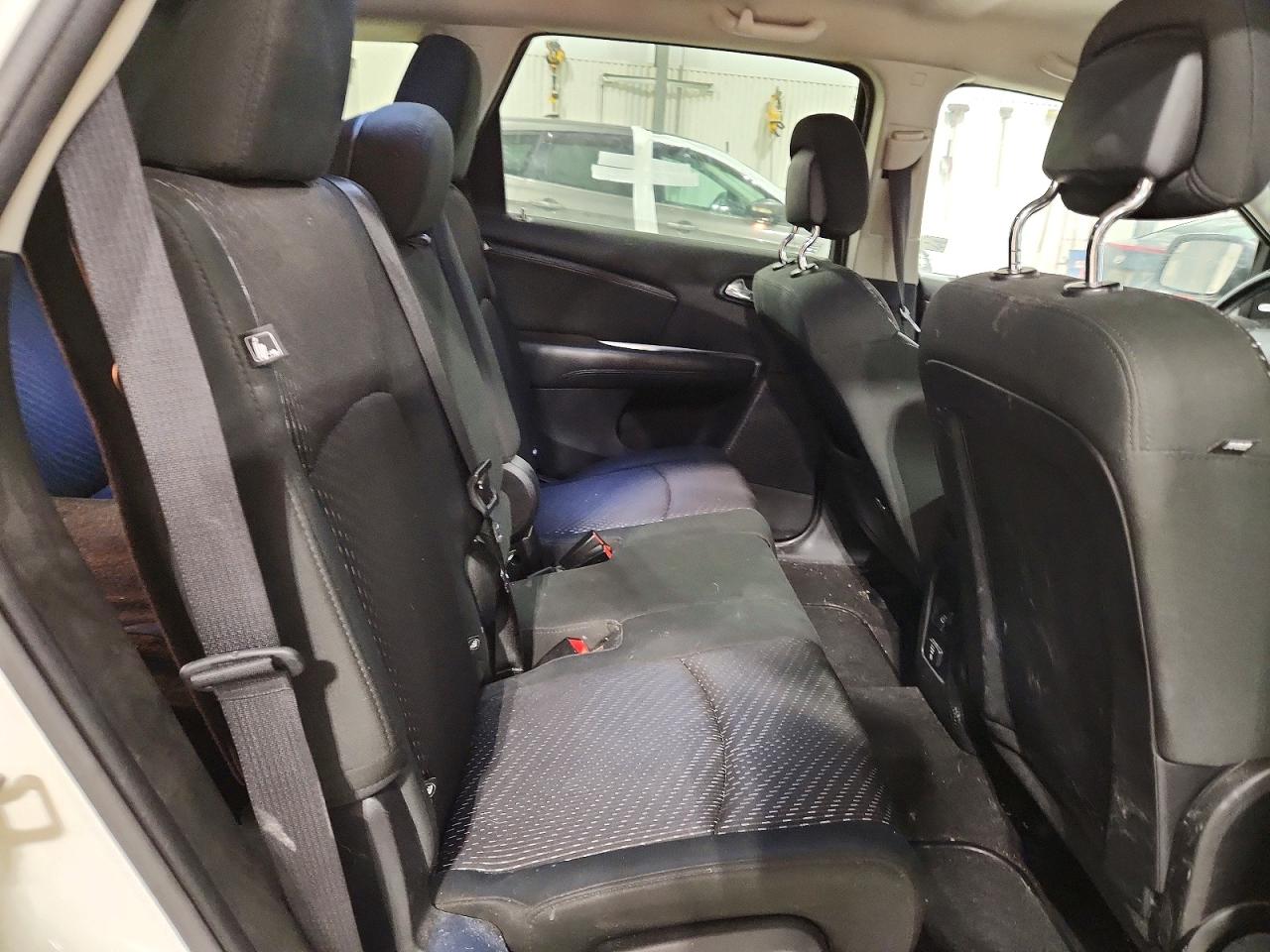 2011 Dodge Journey Crew White vin: 3D4PH3FG2BT551830