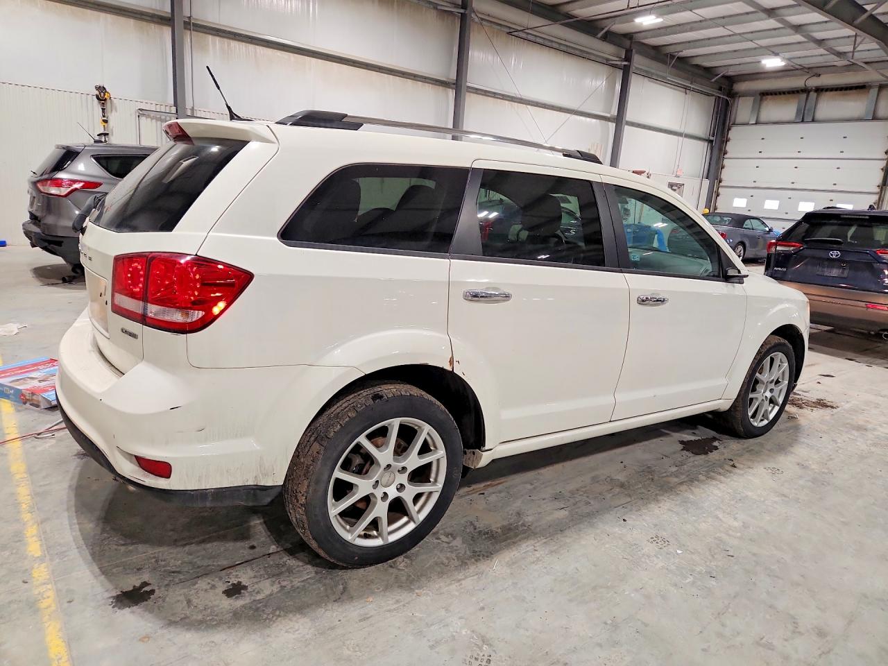 2011 Dodge Journey Crew White vin: 3D4PH3FG2BT551830