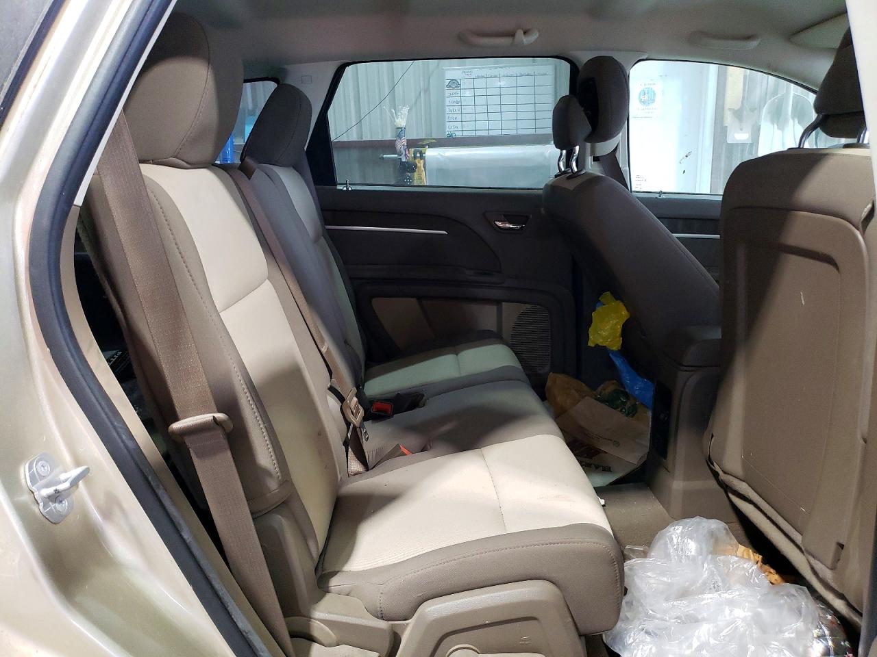 2010 Dodge Journey Sxt Gold vin: 3D4PH5FV0AT110576