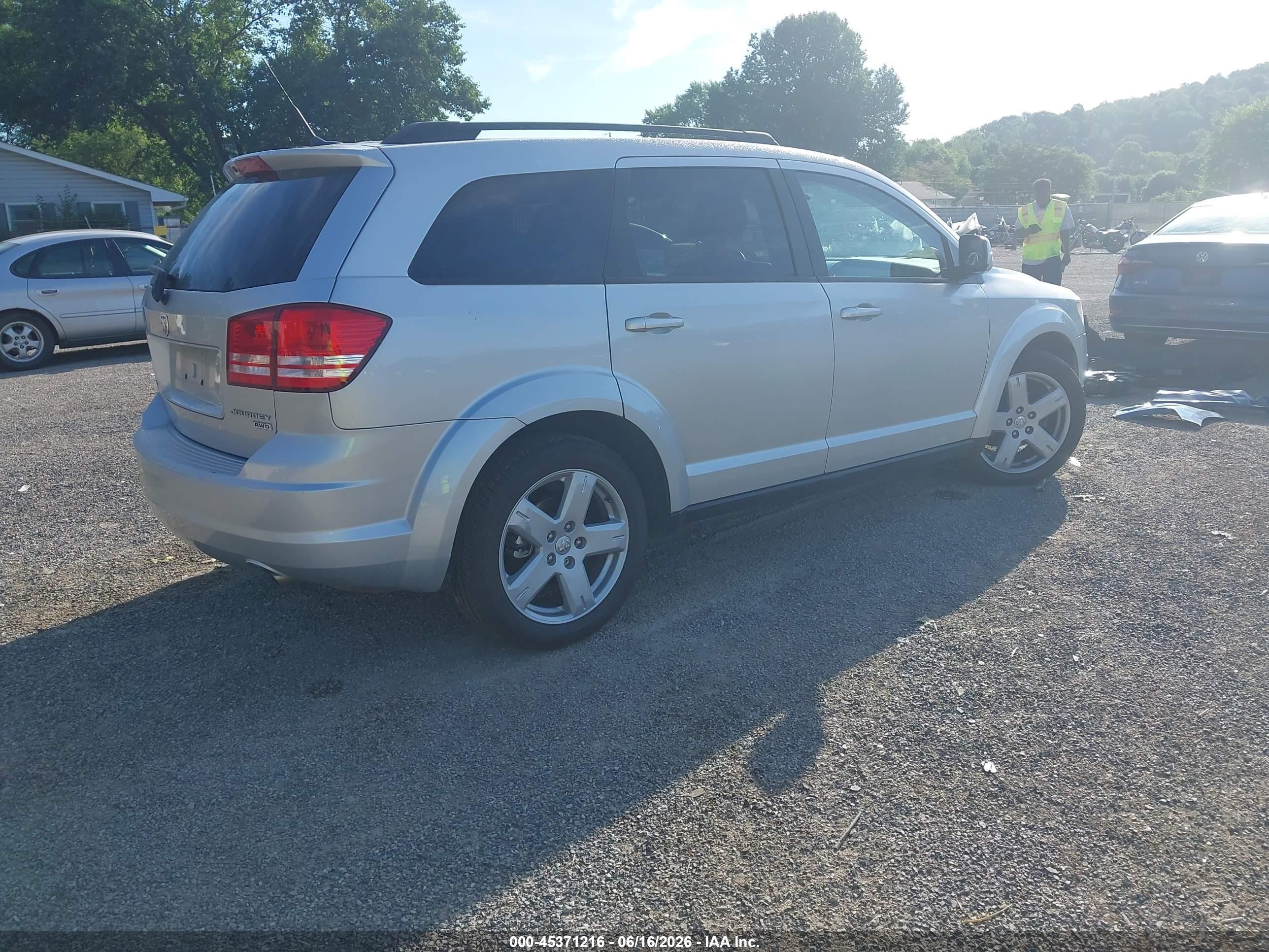 2010 Dodge Journey Sxt Silver vin: 3D4PH5FV1AT148334
