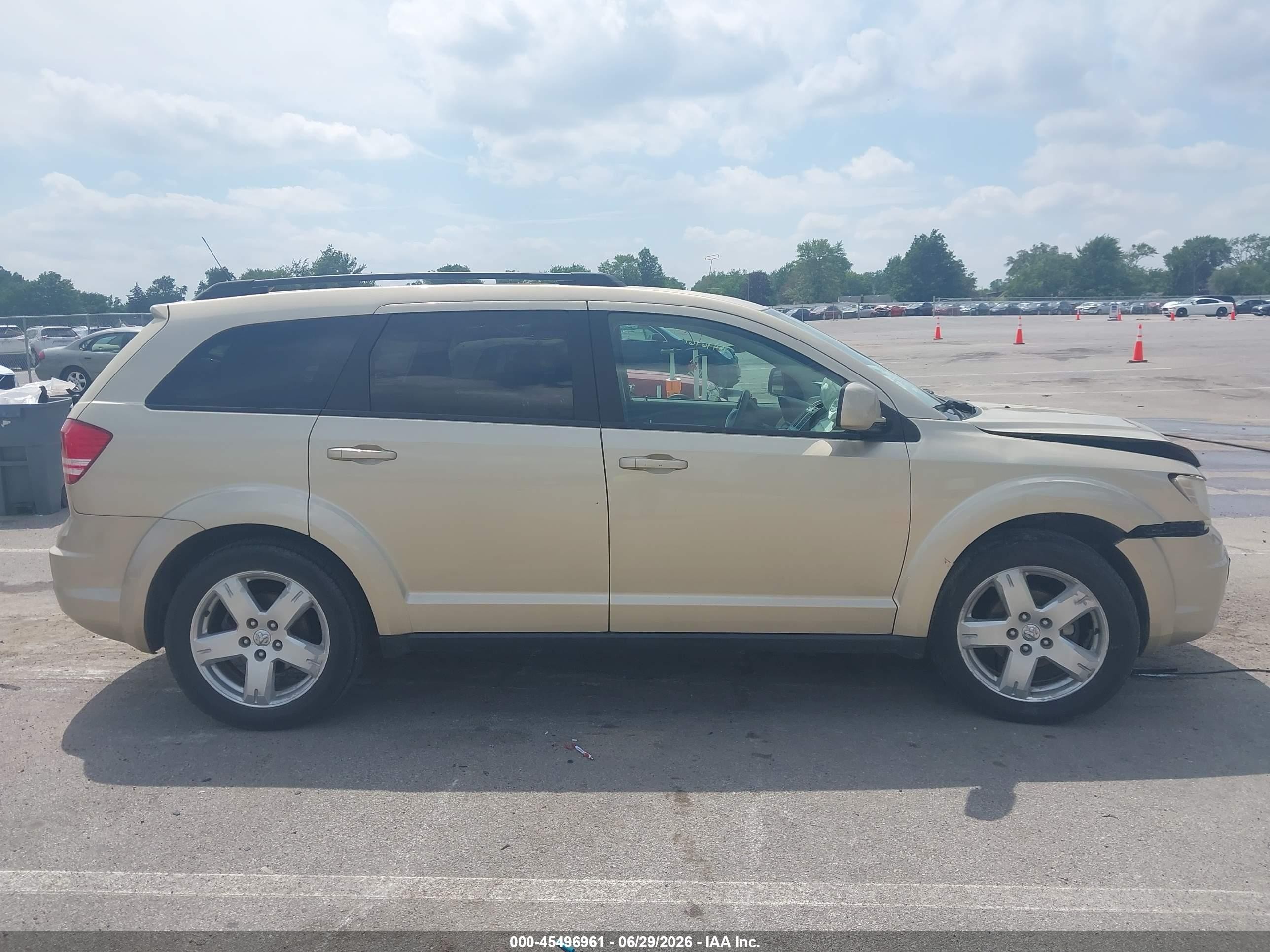 2010 Dodge Journey Sxt Tan vin: 3D4PH5FV4AT139269