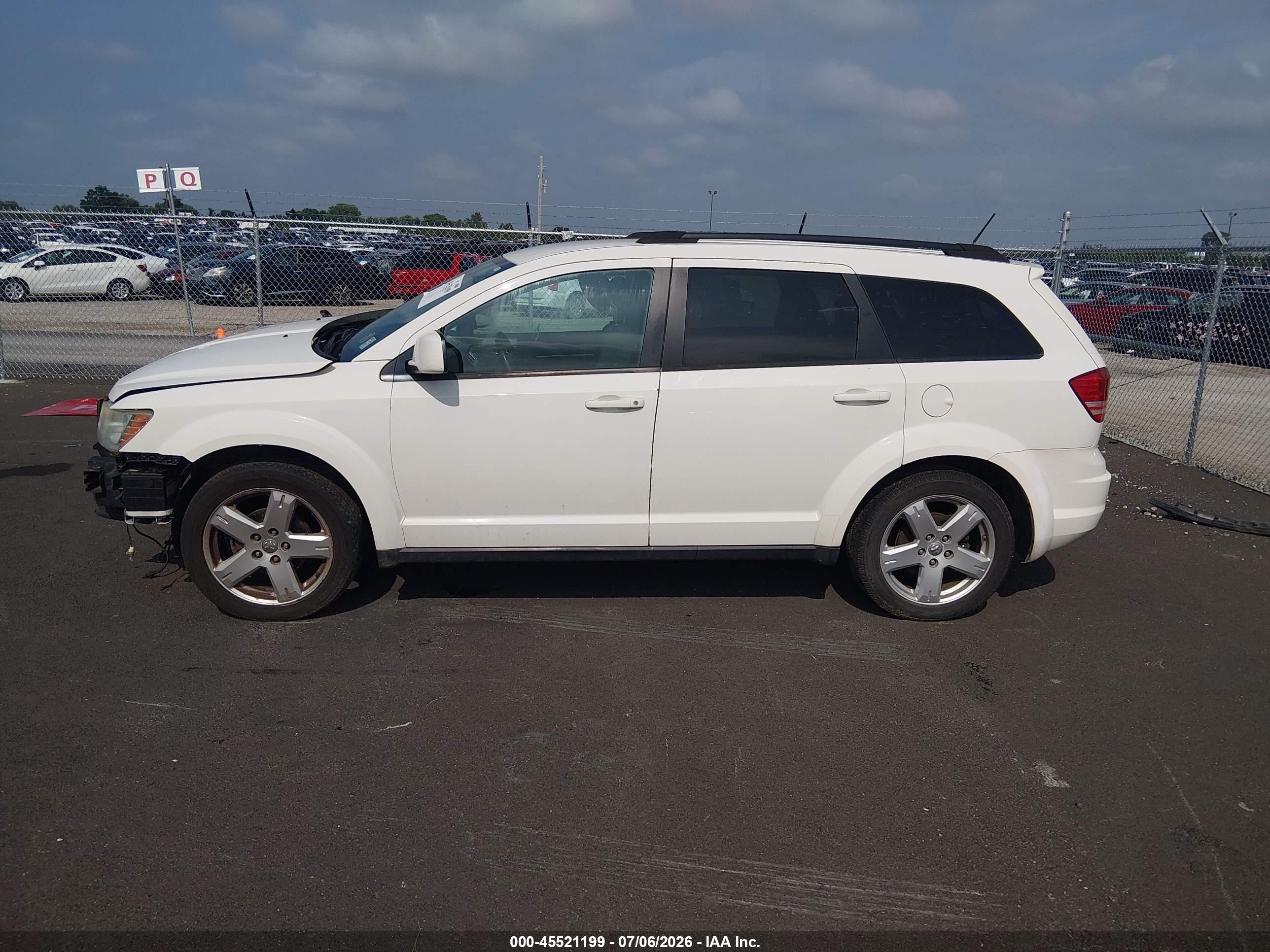 2010 Dodge Journey Sxt White vin: 3D4PH5FV7AT106962