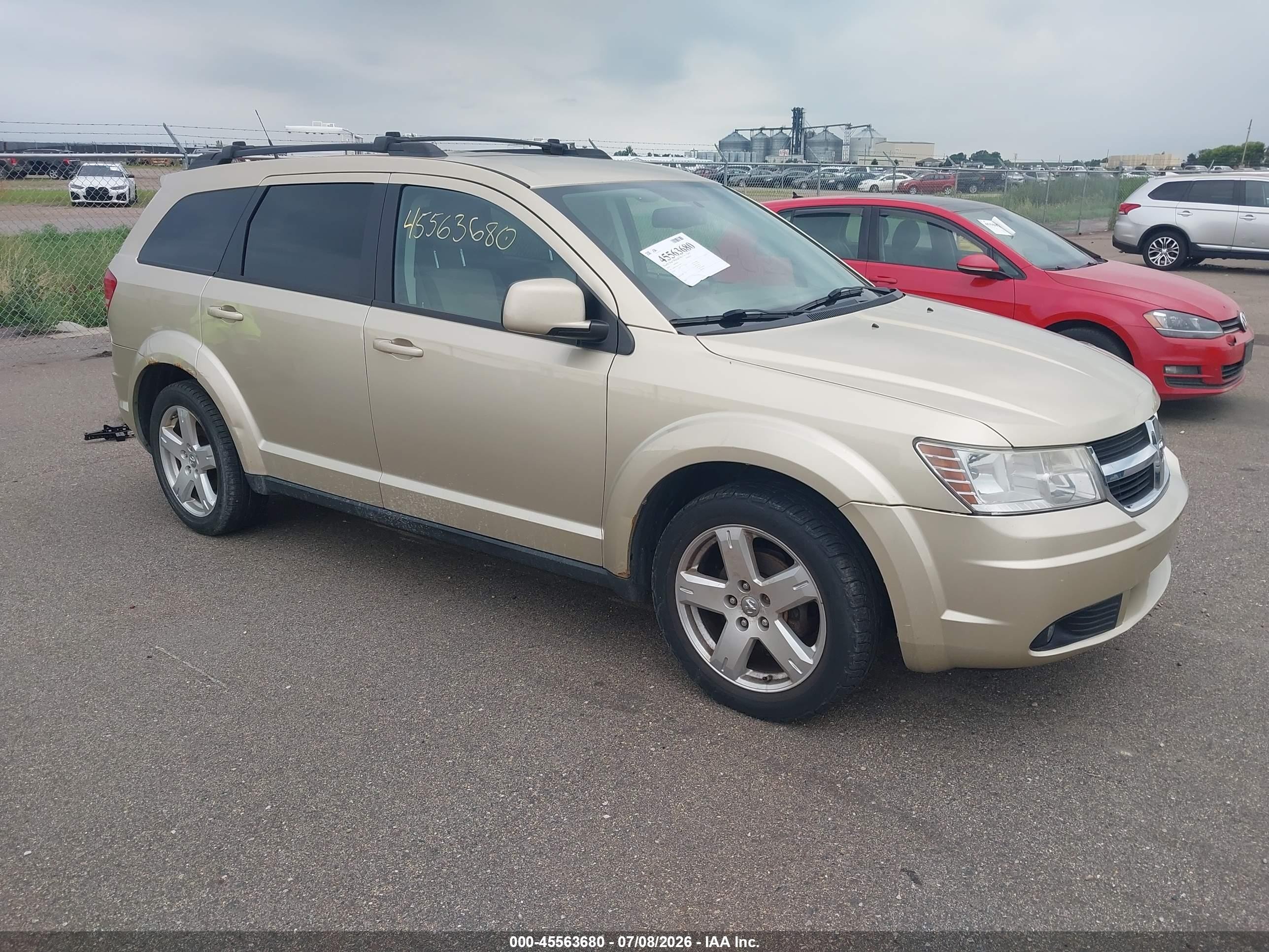 3D4PH5FV8AT130056