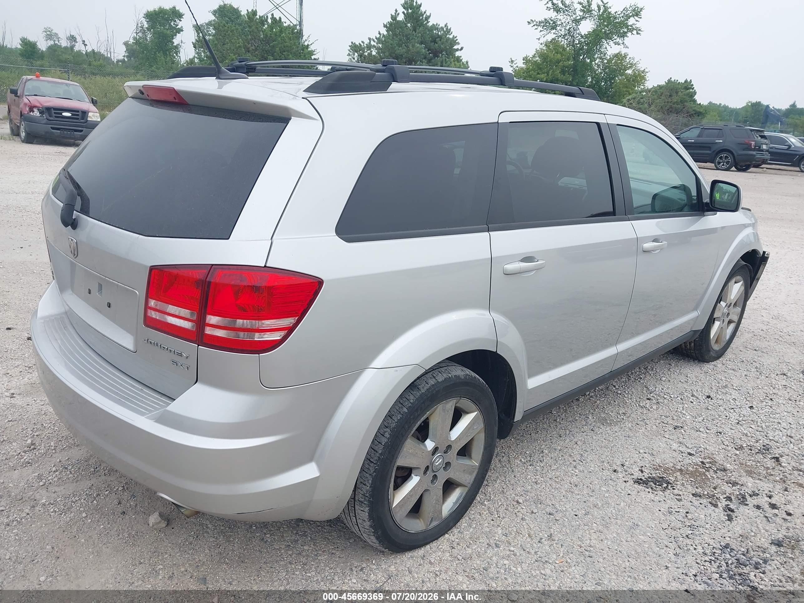 2010 Dodge Journey Sxt Silver vin: 3D4PH5FV9AT139218