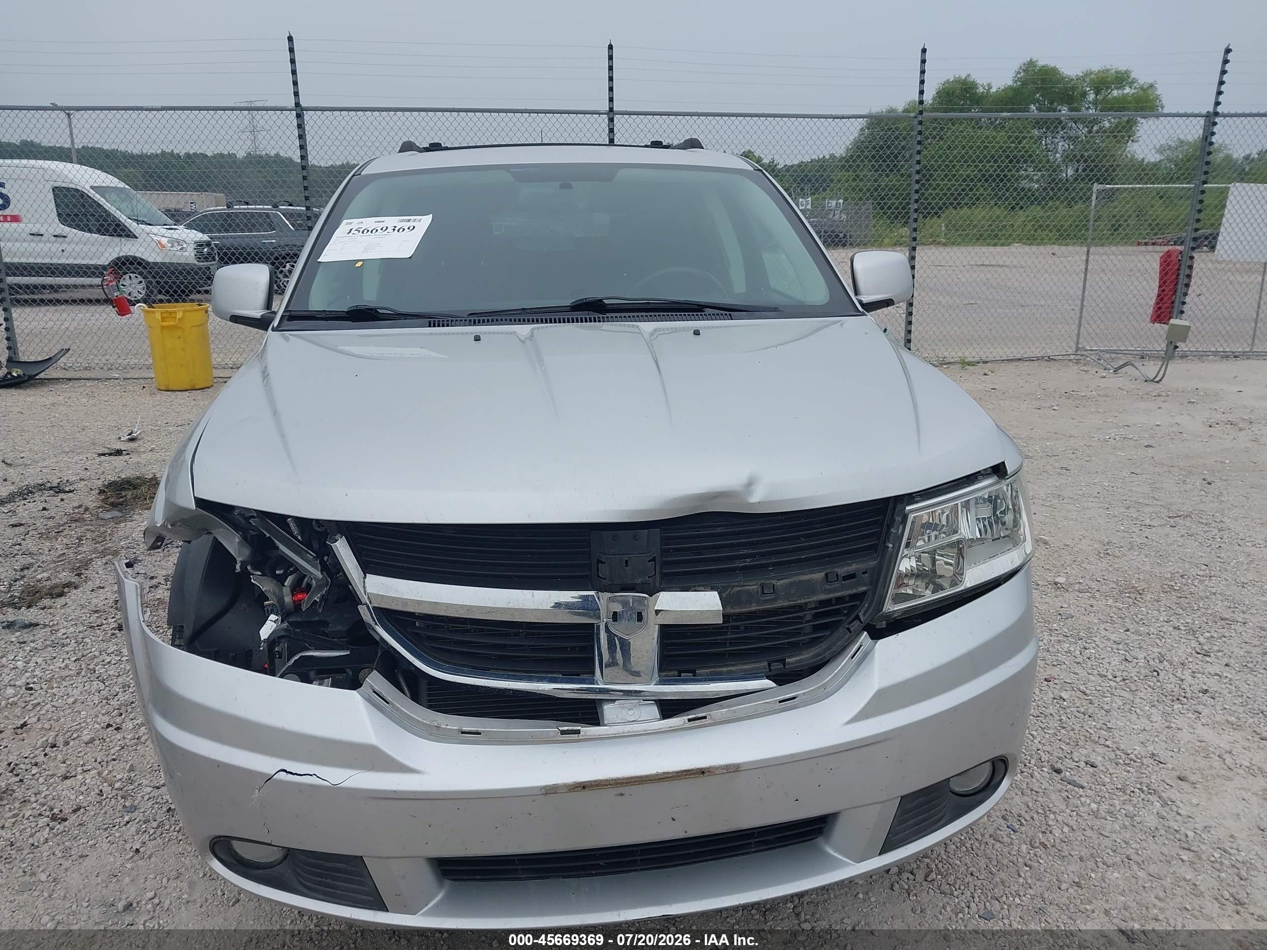 2010 Dodge Journey Sxt Silver vin: 3D4PH5FV9AT139218