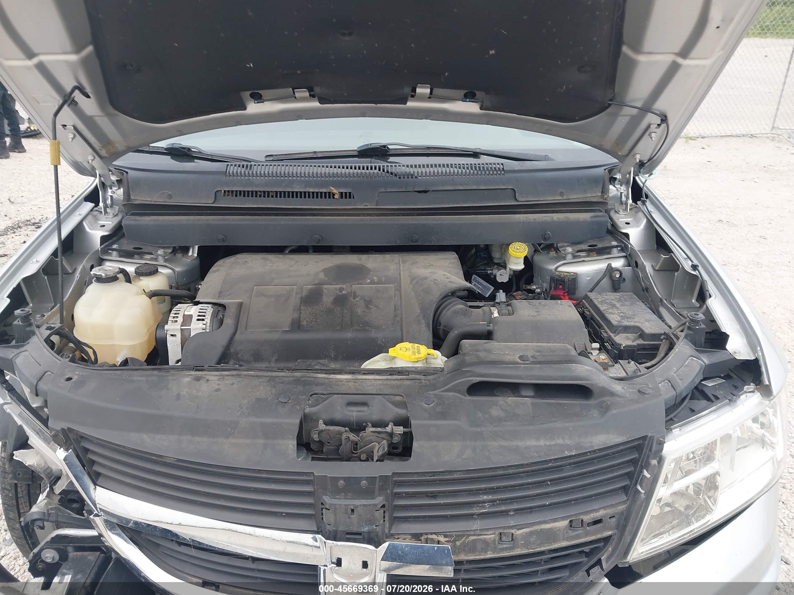 2010 Dodge Journey Sxt Silver vin: 3D4PH5FV9AT139218