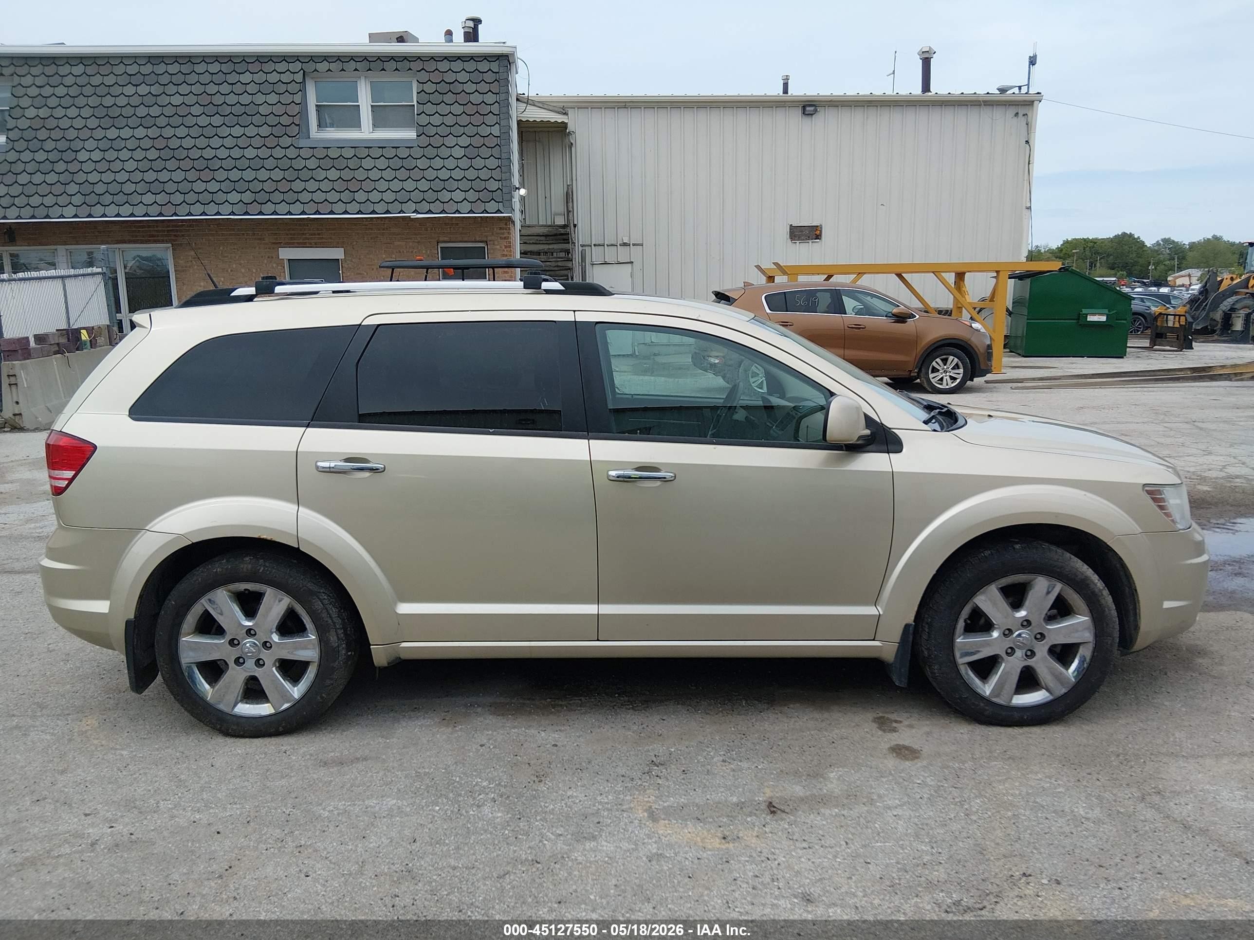 2010 Dodge Journey R/t Beige vin: 3D4PH6FV5AT109543