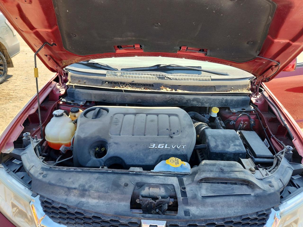 2011 Dodge Journey Lux Burgundy vin: 3D4PH9FG2BT513677