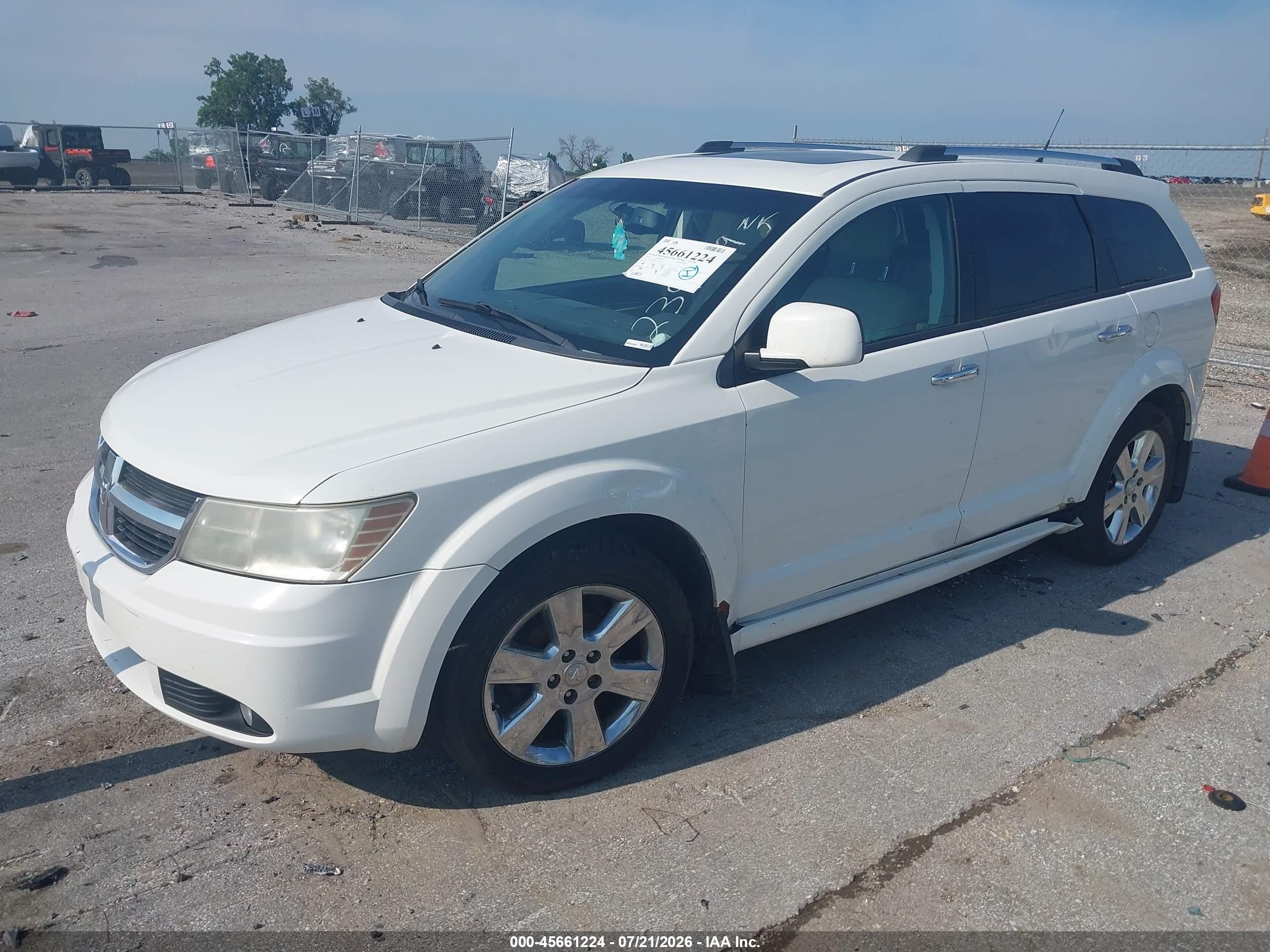 2010 Dodge Journey R/t White vin: 3D4PH9FV9AT239679
