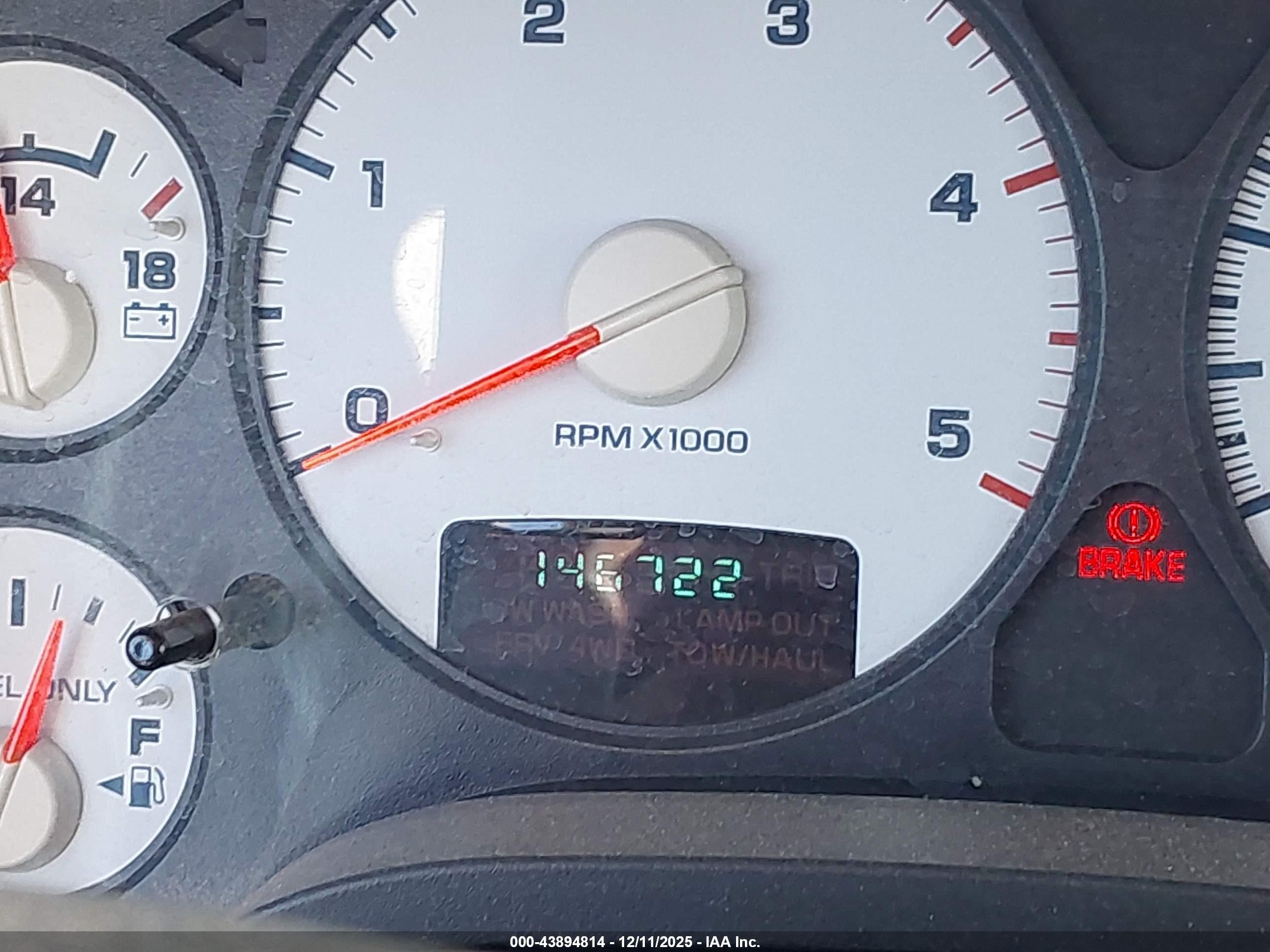 2005 Dodge Ram 2500 St/slt White vin: 3D6WR26C15G856921