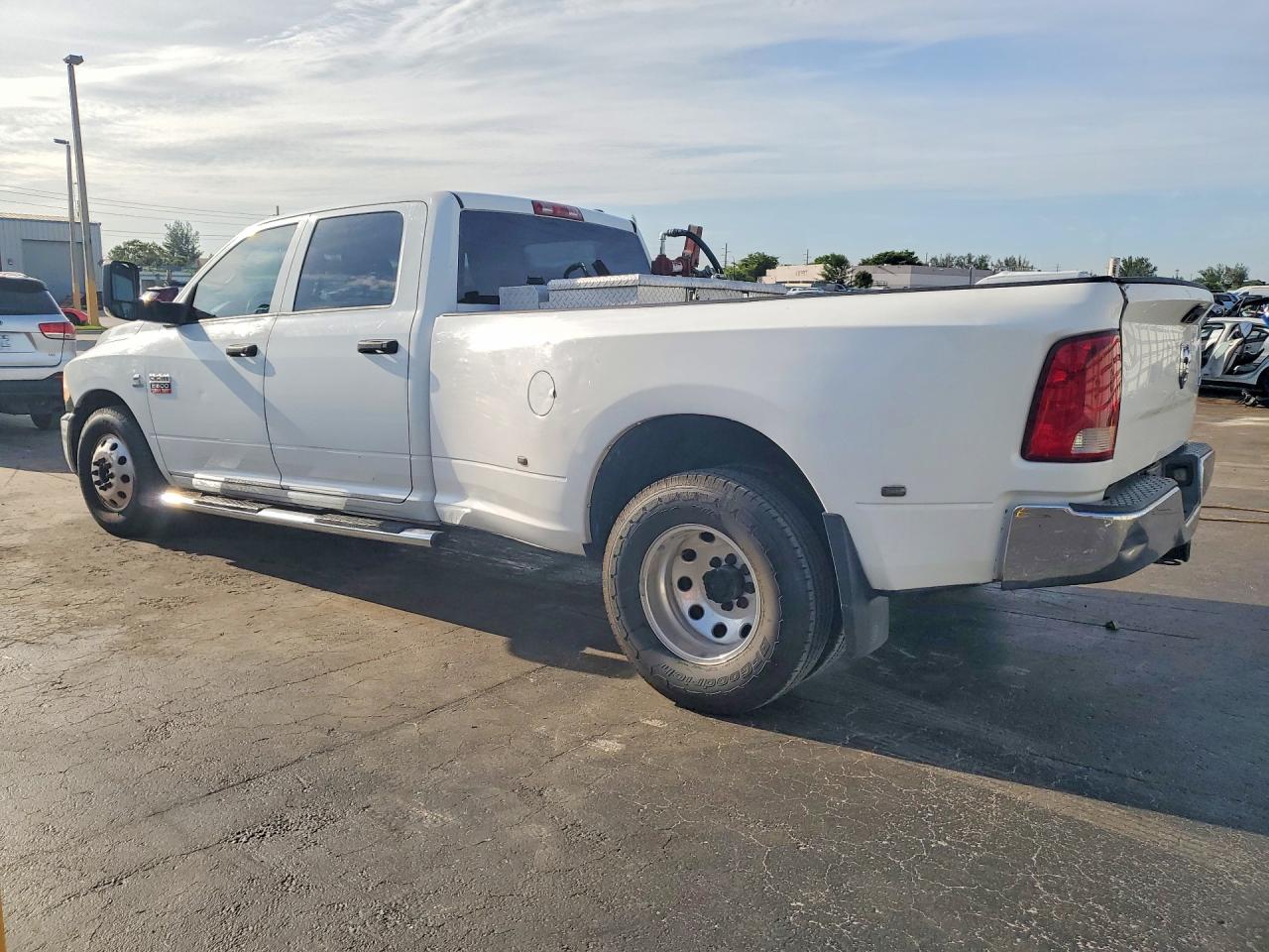 2011 Dodge Ram 3500 White vin: 3D73M4CL2BG514712