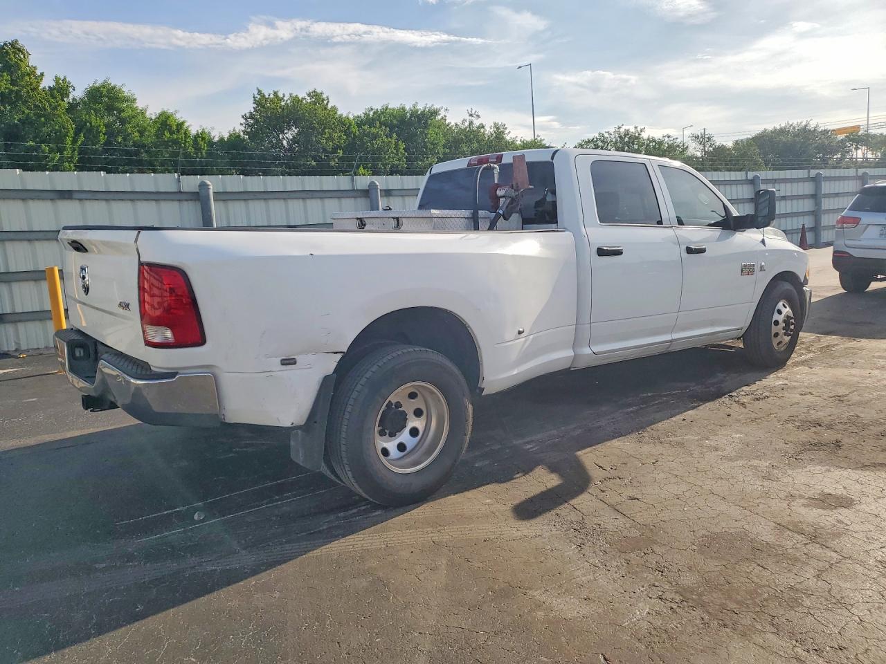 2011 Dodge Ram 3500 White vin: 3D73M4CL2BG514712