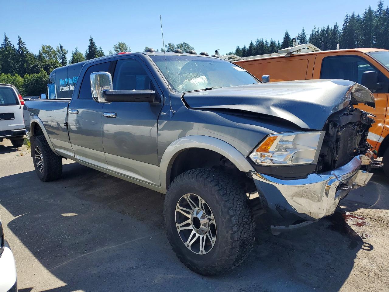 2011 Dodge Ram 3500 Two Tone vin: 3D73Y3CL1BG607400