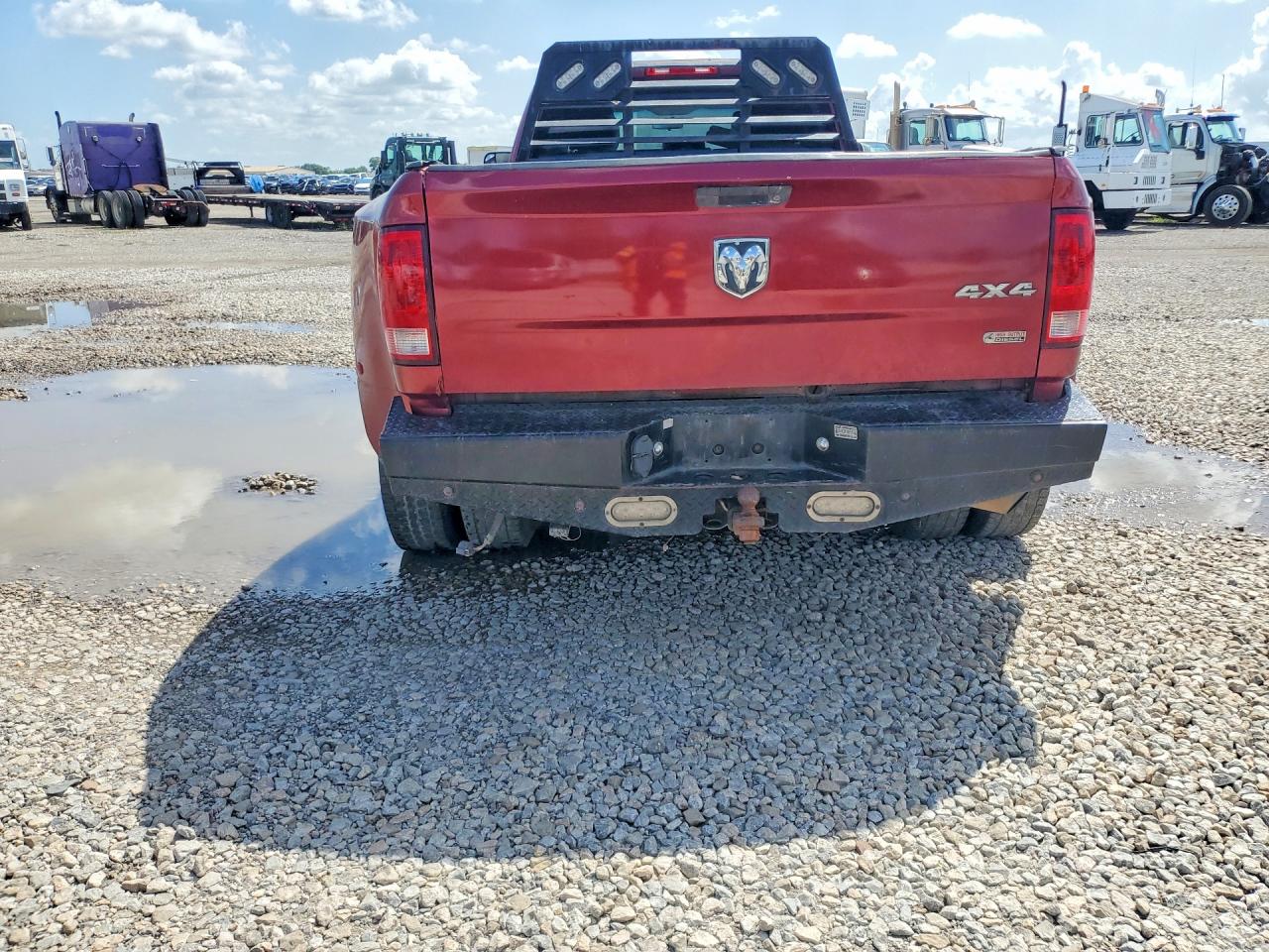 2011 Dodge 3500 Red vin: 3D73Y4CL3BG545245