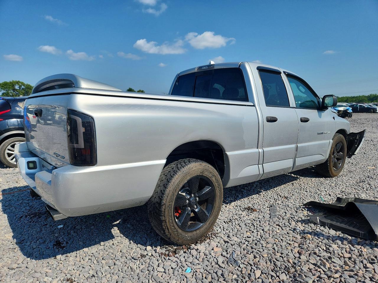 2005 Dodge Ram Srt10 Silver vin: 3D7HA18H95G837466