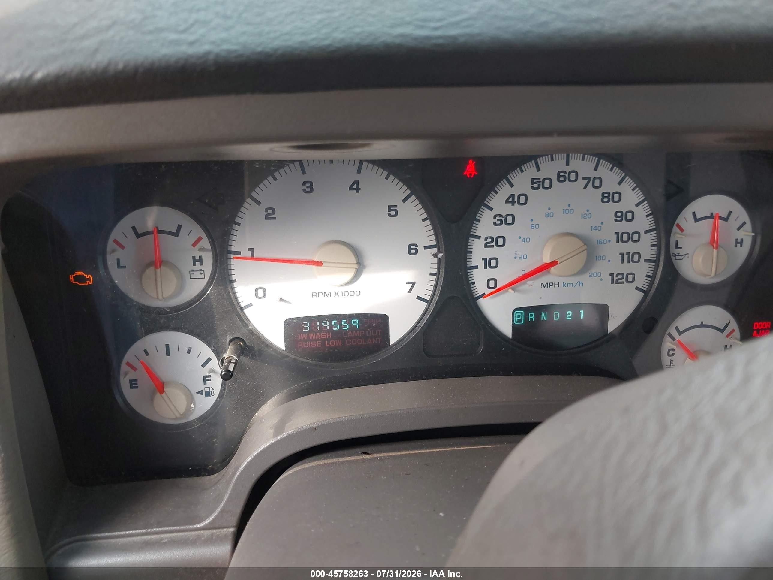 2002 Dodge Ram 1500 St Красный vin: 3D7HA18N02G209751