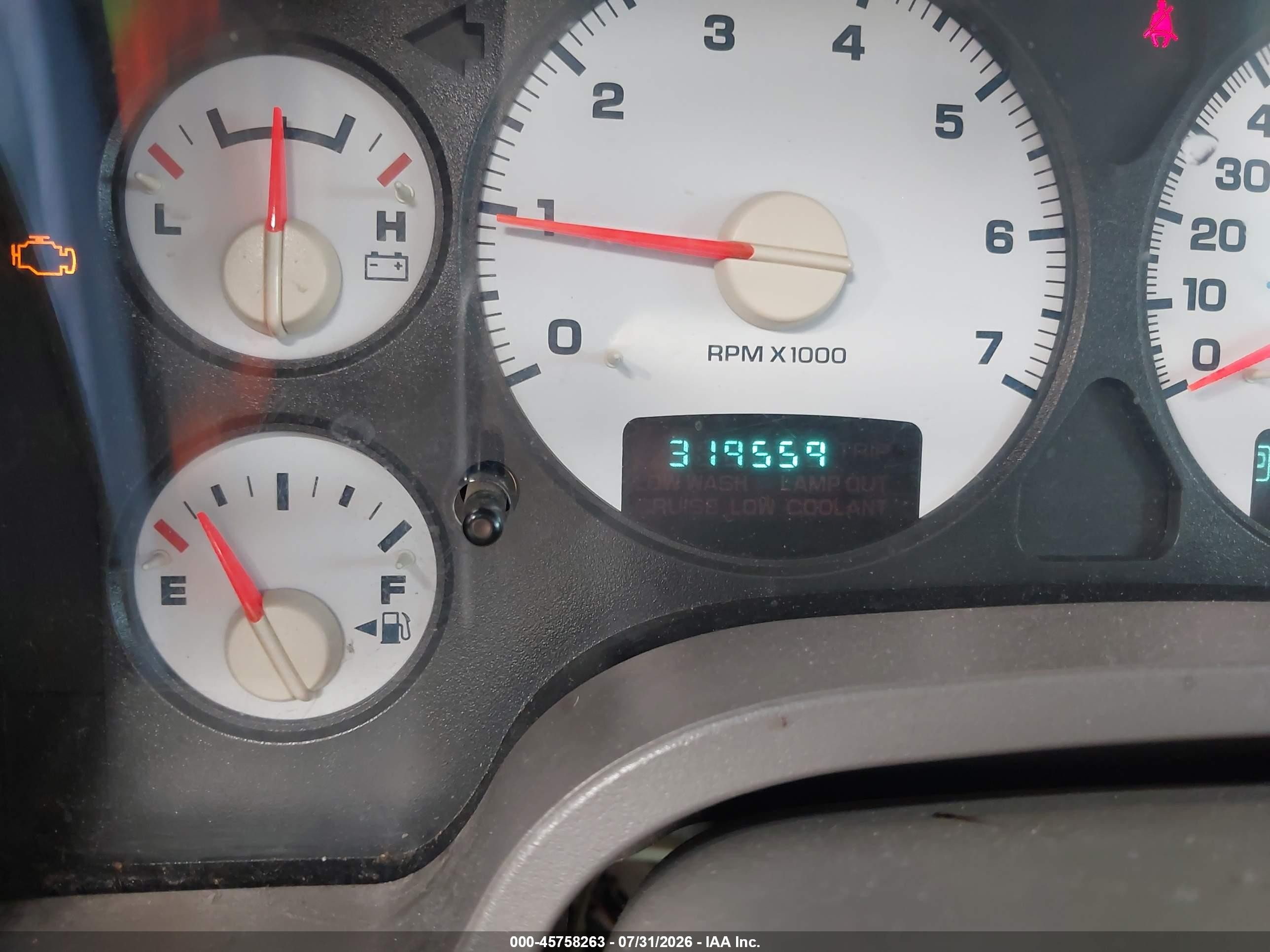 2002 Dodge Ram 1500 St Красный vin: 3D7HA18N02G209751