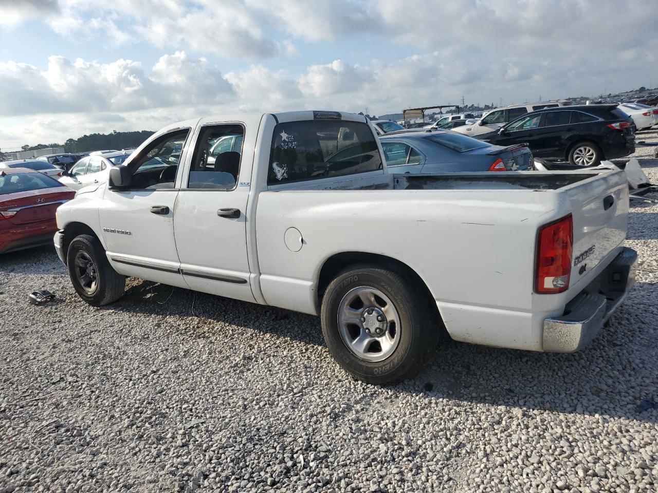 2002 Dodge Ram 1500 White vin: 3D7HA18N32G158097