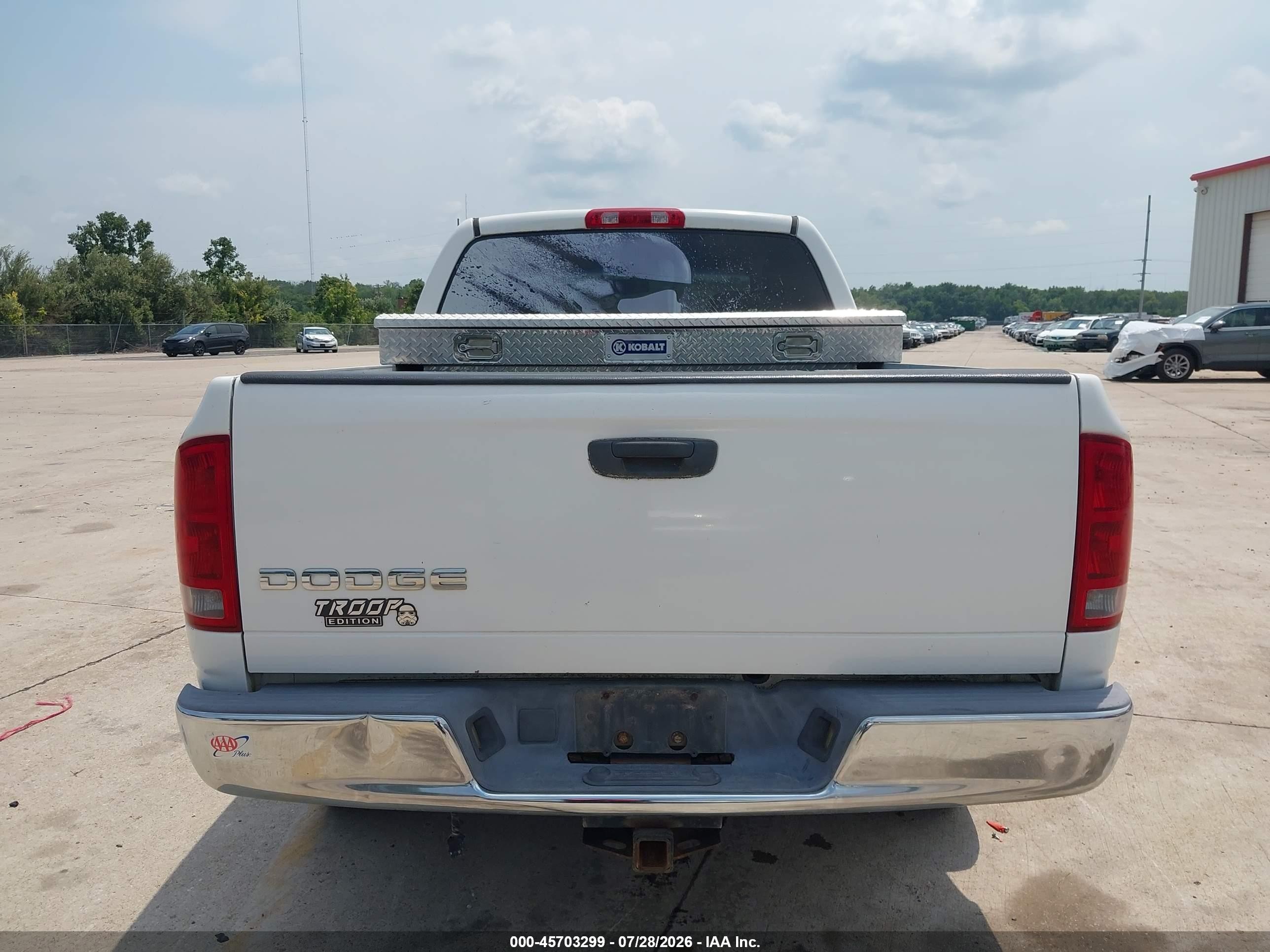 2002 Dodge Ram 1500 St White vin: 3D7HA18N32G174140