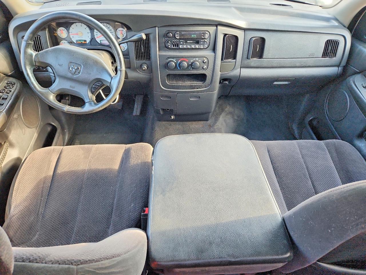 2002 Dodge Ram 1500 White vin: 3D7HA18N42G130275