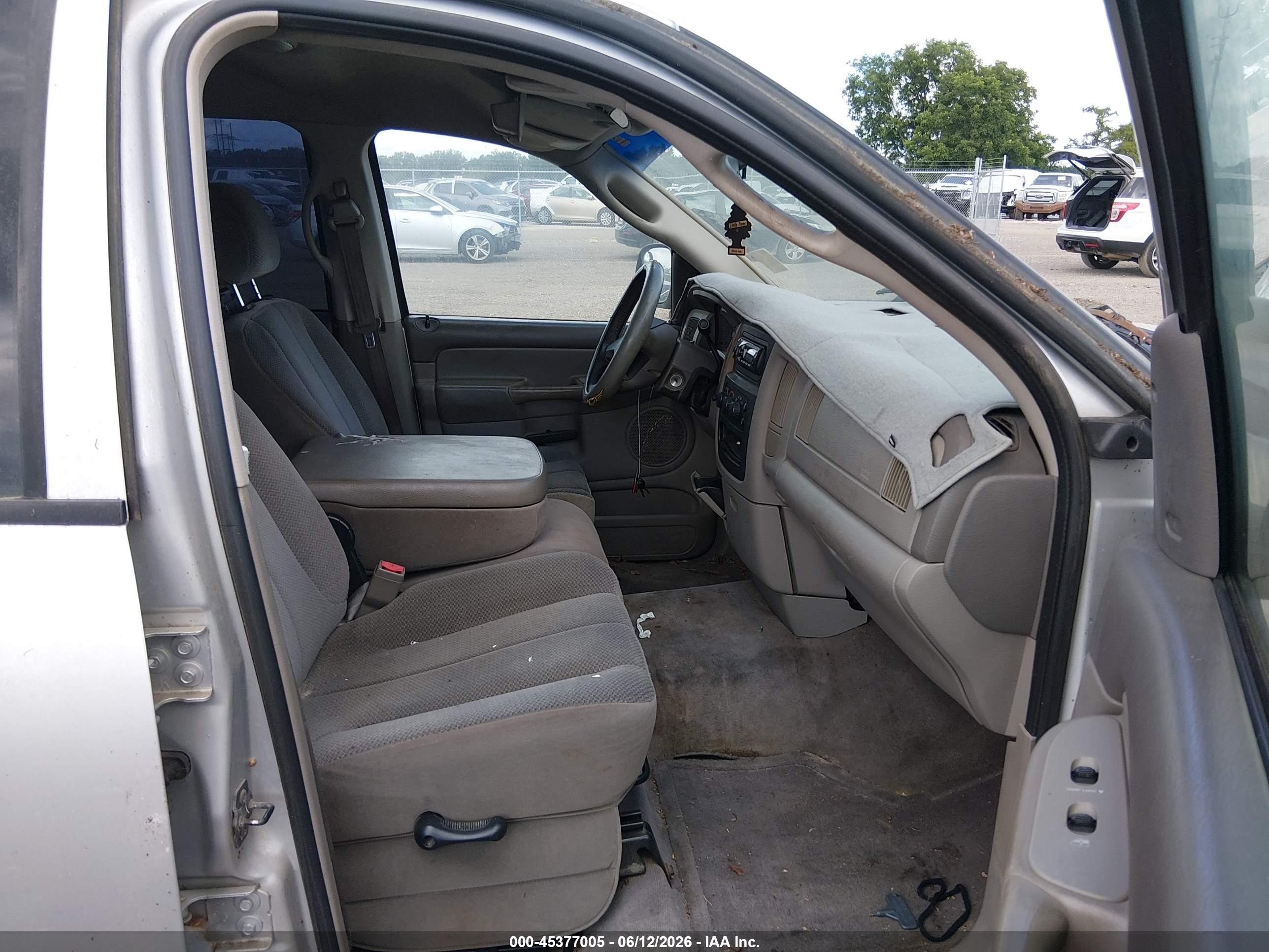2002 Dodge Ram 1500 St Gray vin: 3D7HA18N52G115722