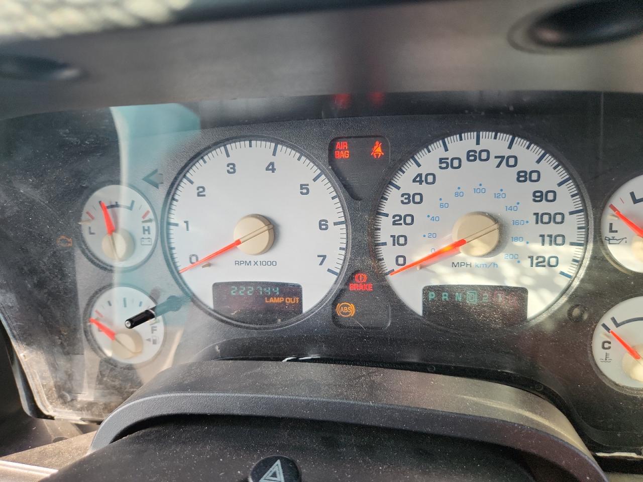 2002 Dodge Ram 1500 Gray vin: 3D7HA18N72G117018