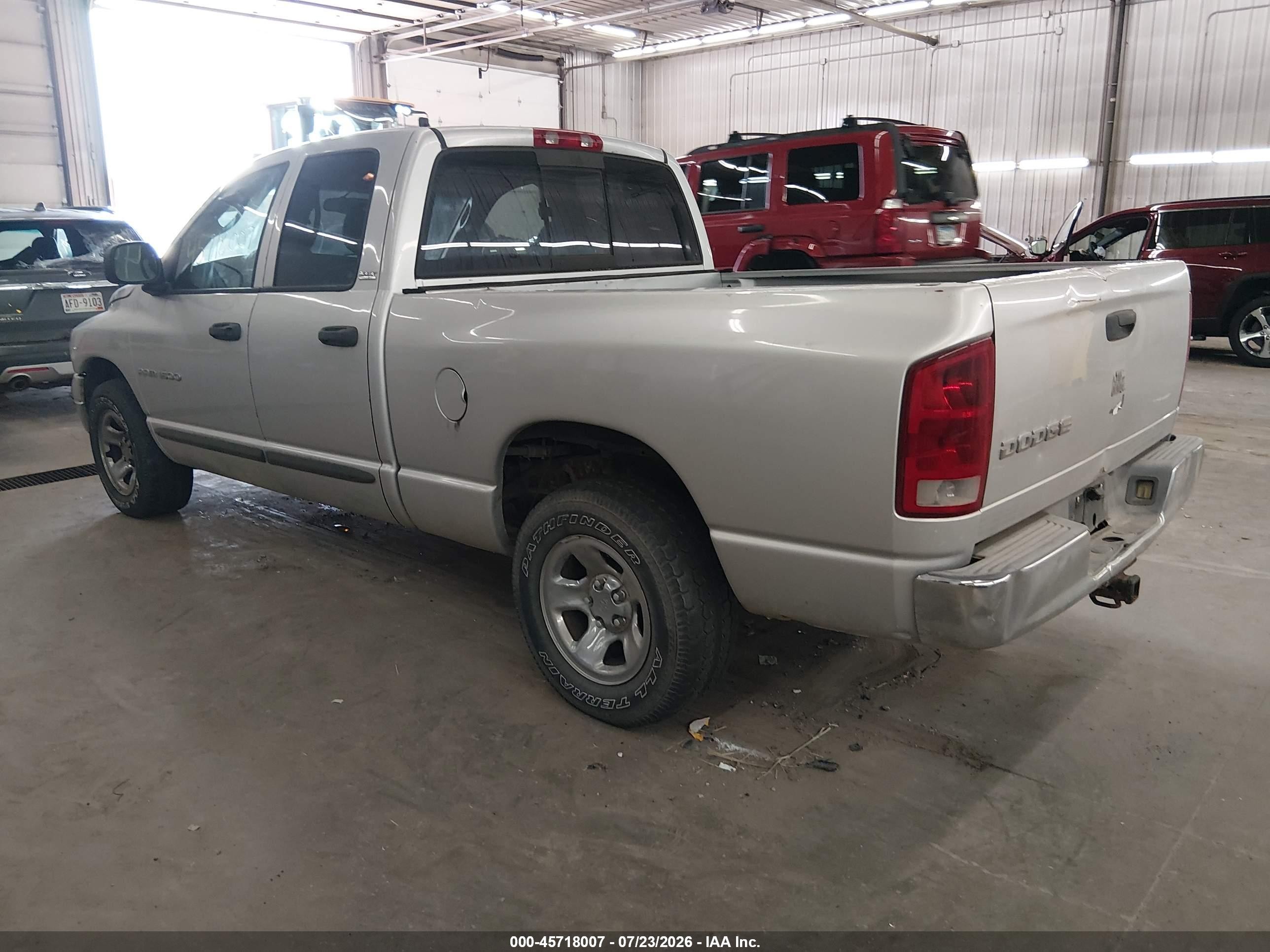 2002 Dodge Ram 1500 St Серебряный vin: 3D7HA18N72G196612