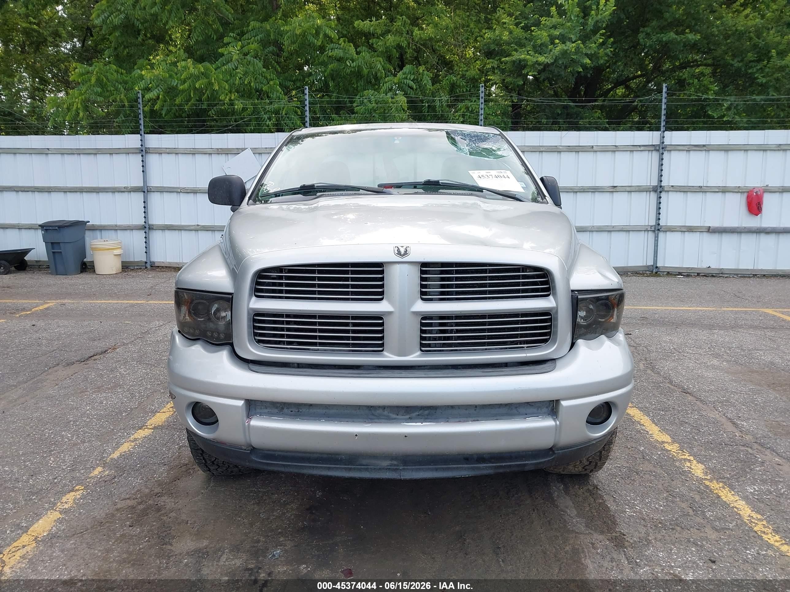 2002 Dodge Ram 1500 St Silver vin: 3D7HA18N92G146391