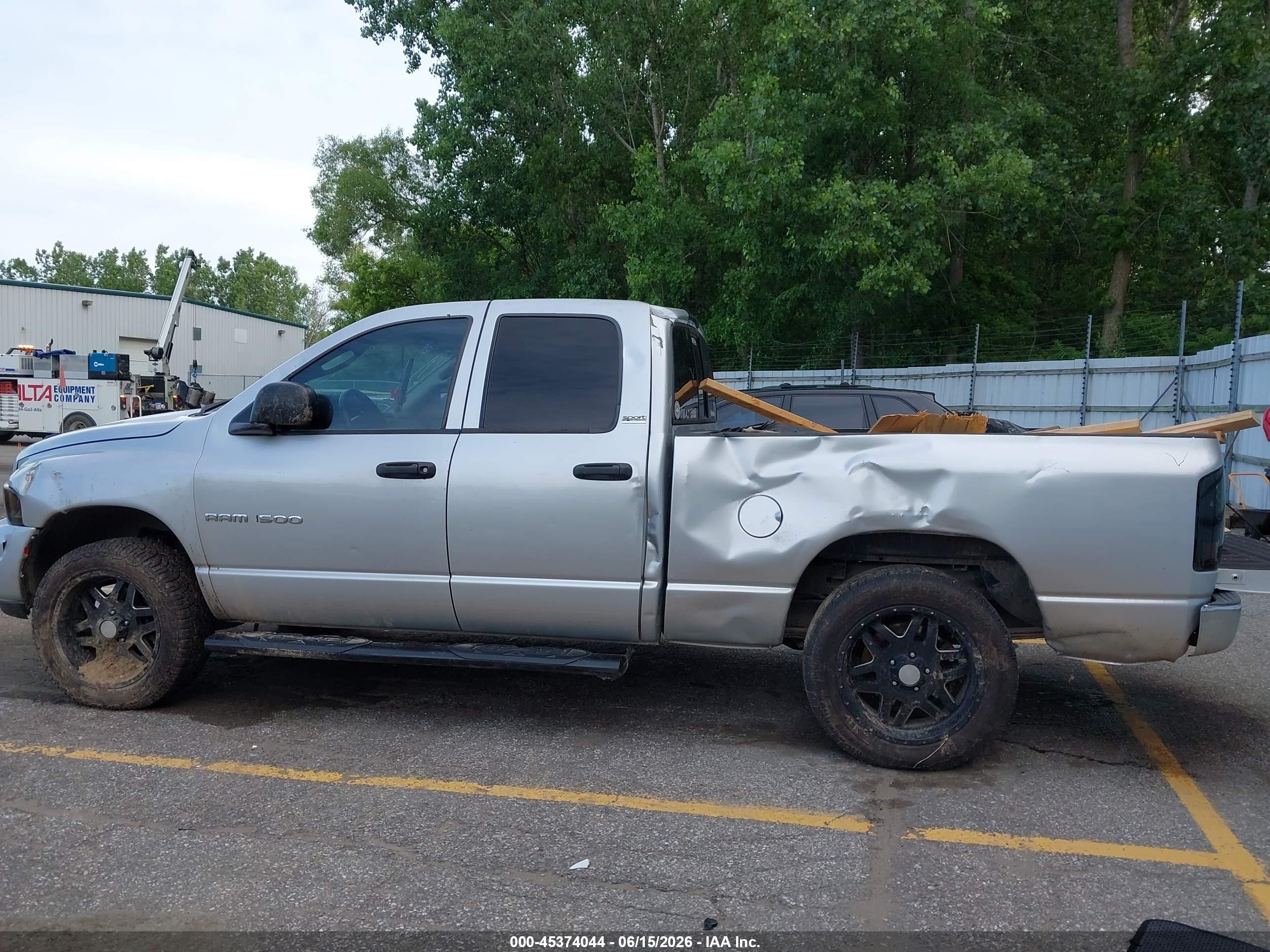 2002 Dodge Ram 1500 St Silver vin: 3D7HA18N92G146391
