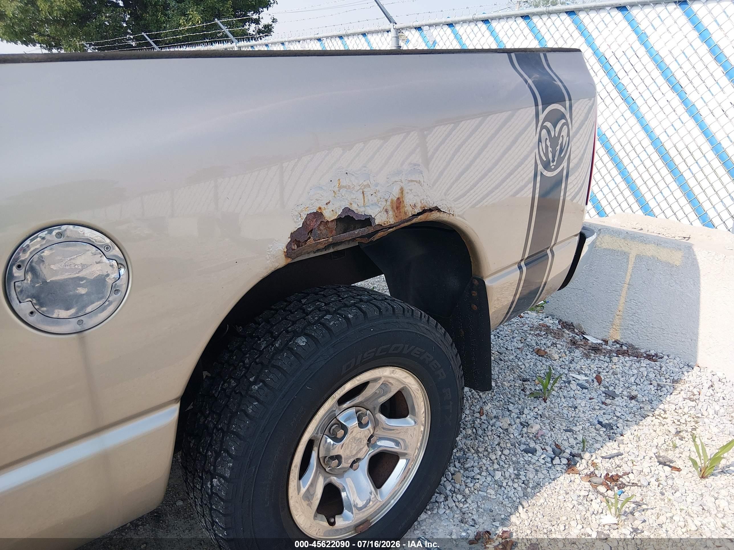 2002 Dodge Ram 1500 St Gold vin: 3D7HA18NX2G188942
