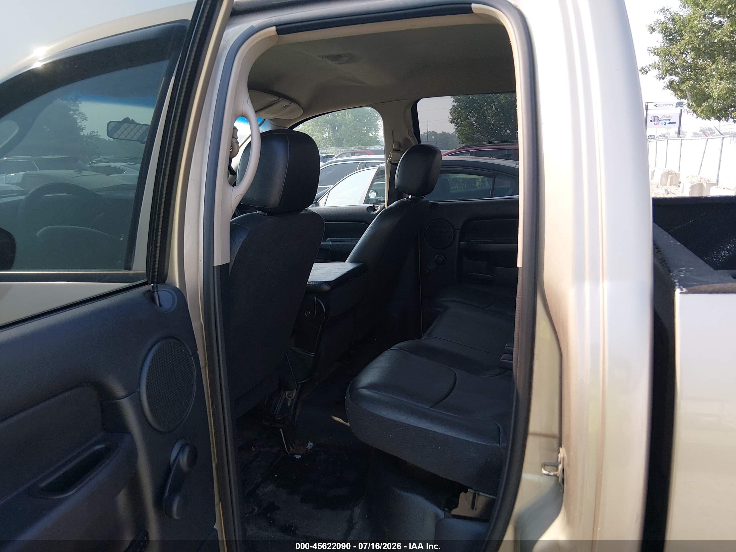 2002 Dodge Ram 1500 St Gold vin: 3D7HA18NX2G188942
