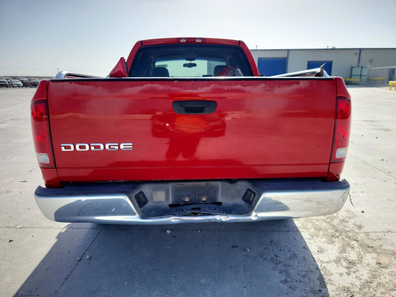 2002 Dodge Ram 1500 Red vin: 3D7HA18Z12G208188